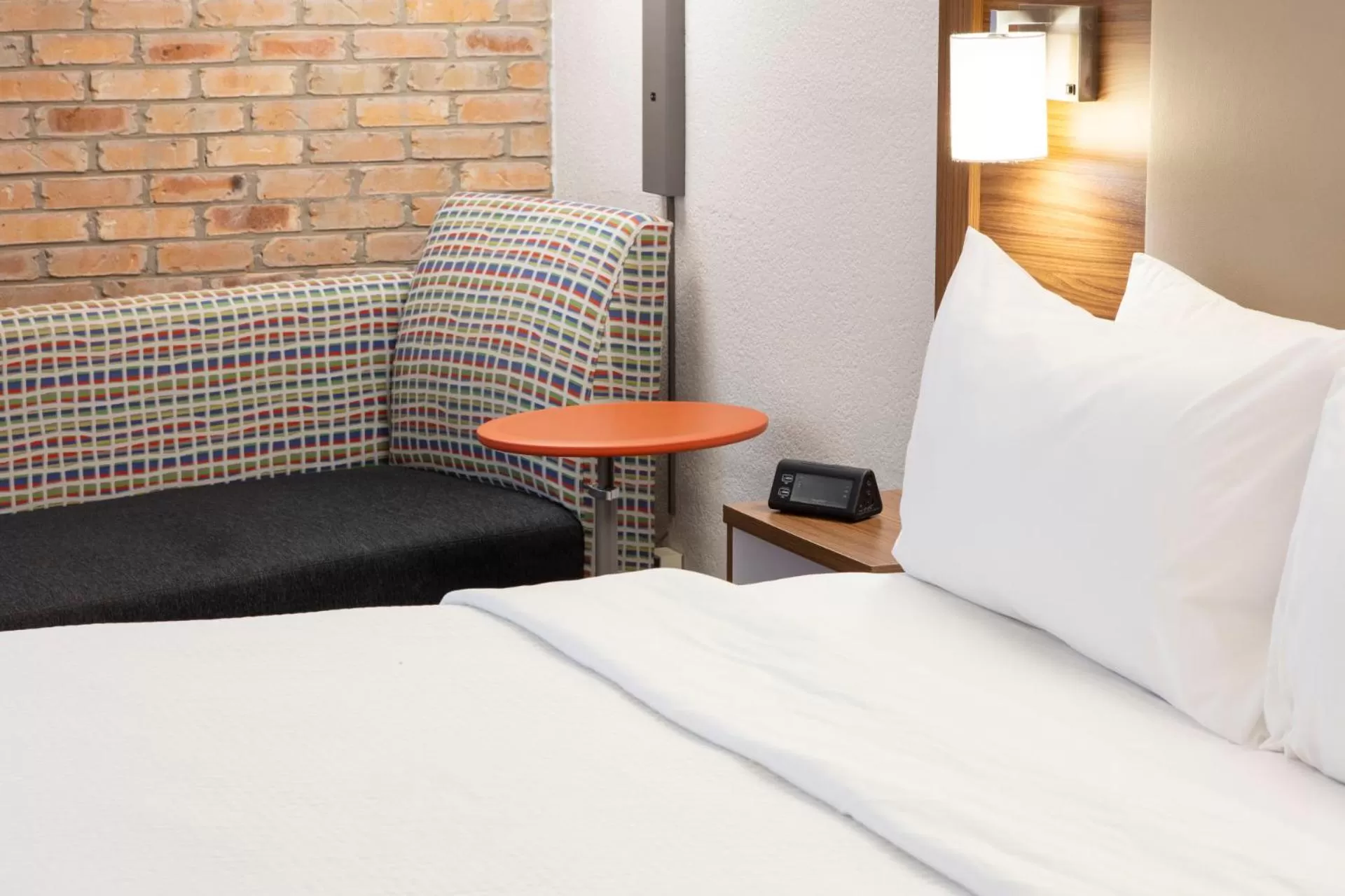 King Room with Hearing Accessible Roll In Shower - Non-Smoking in Holiday Inn Express - San Antonio Airport, an IHG Hotel