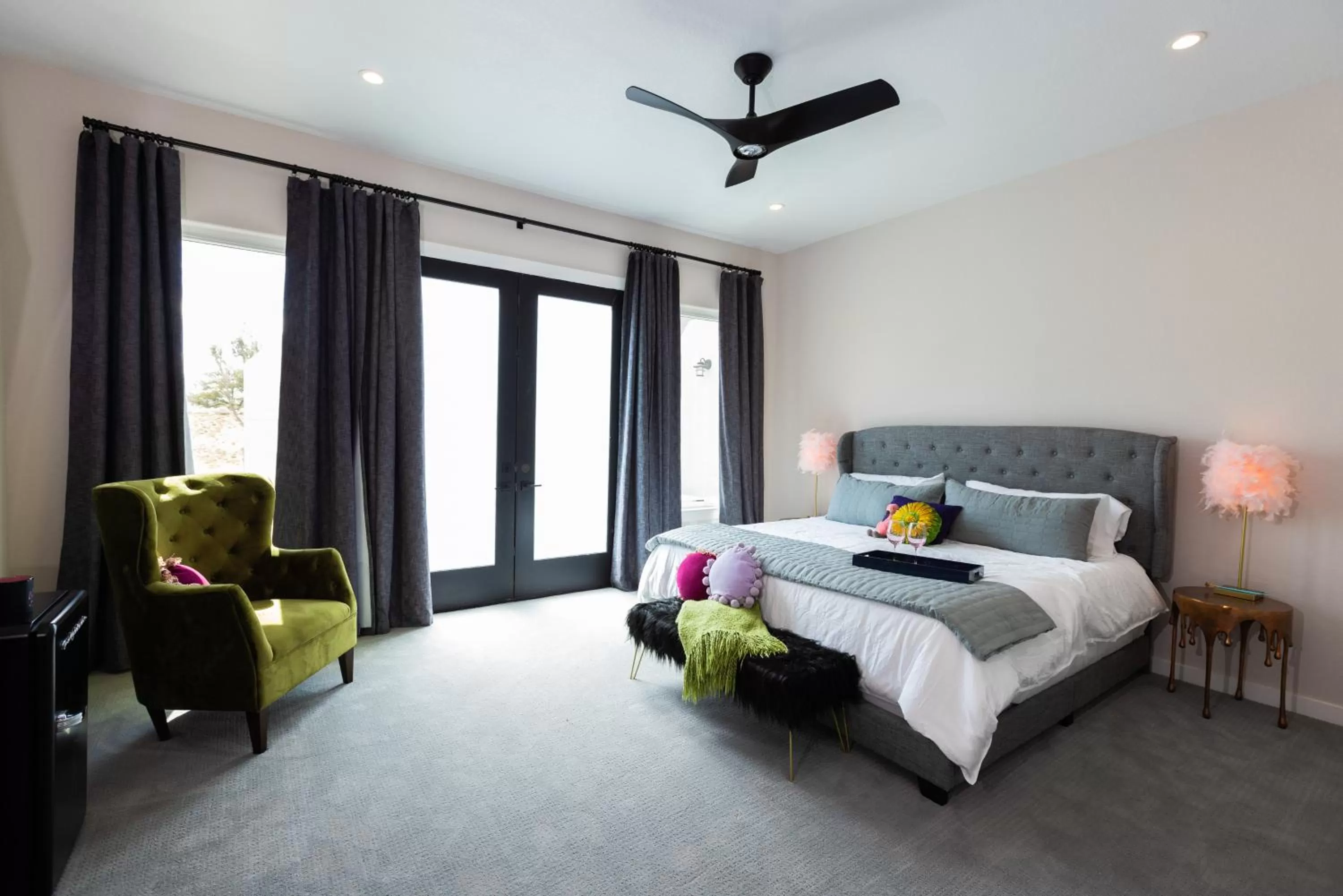 Bedroom, Bed in The Bentley Hotel on 290