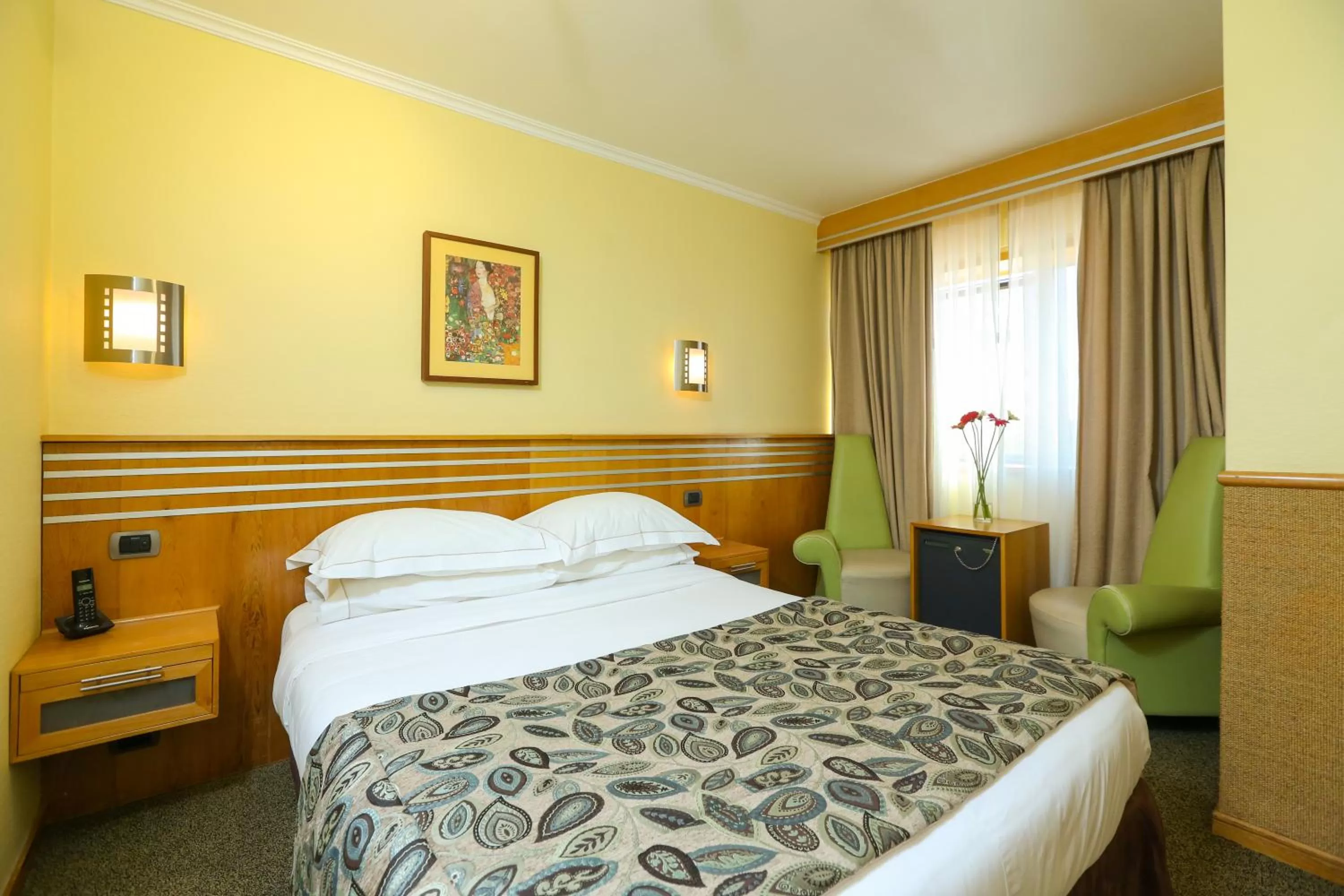 young children, Bed in Hotel Ankara