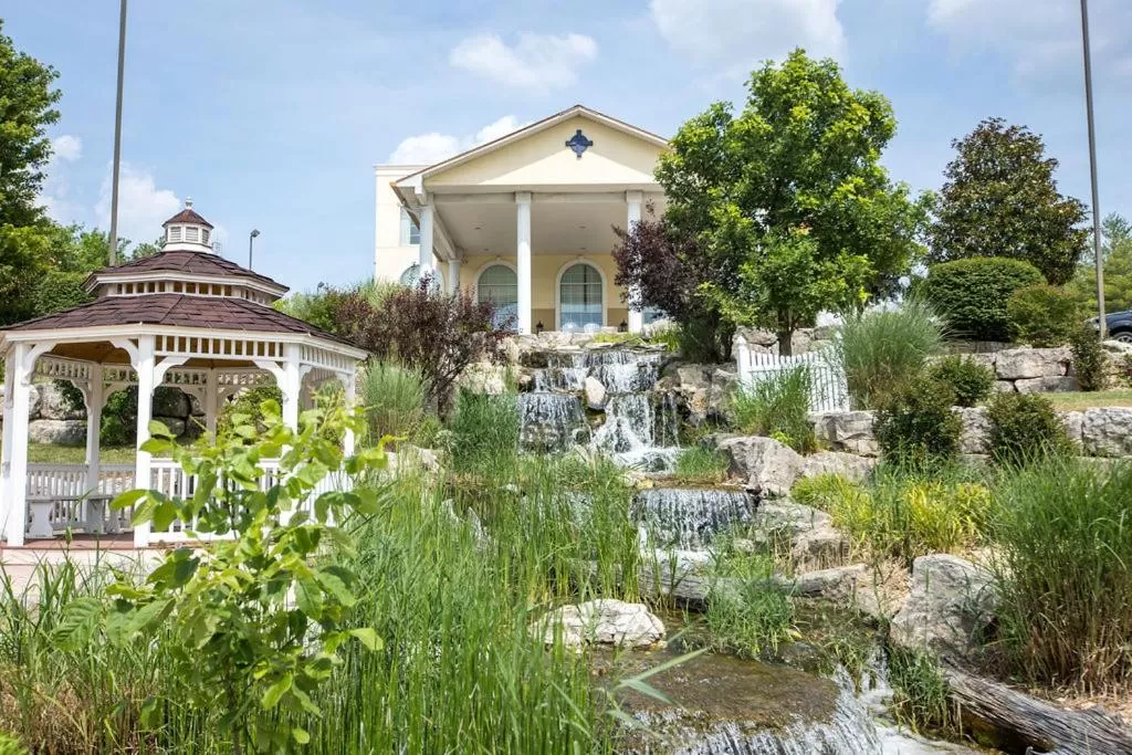 Property building in Savannah House Hotel