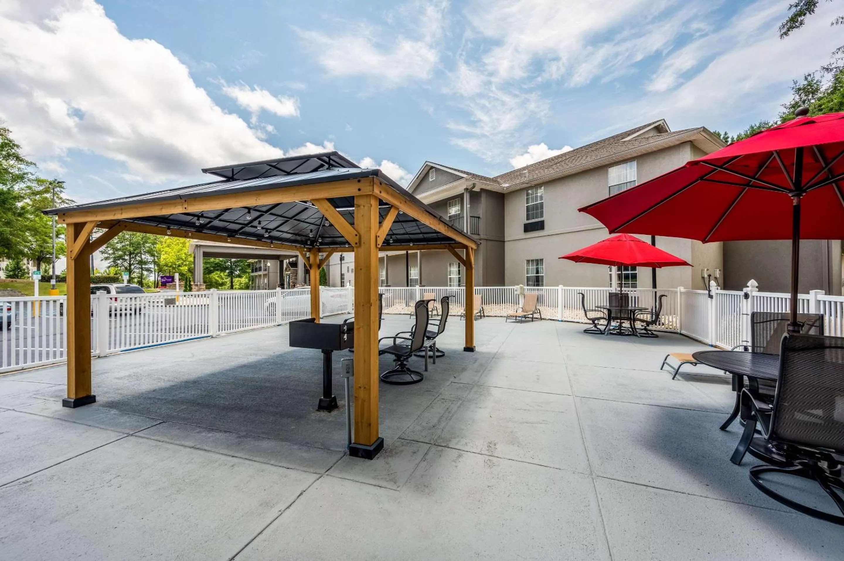 Swimming pool in Sleep Inn & Suites