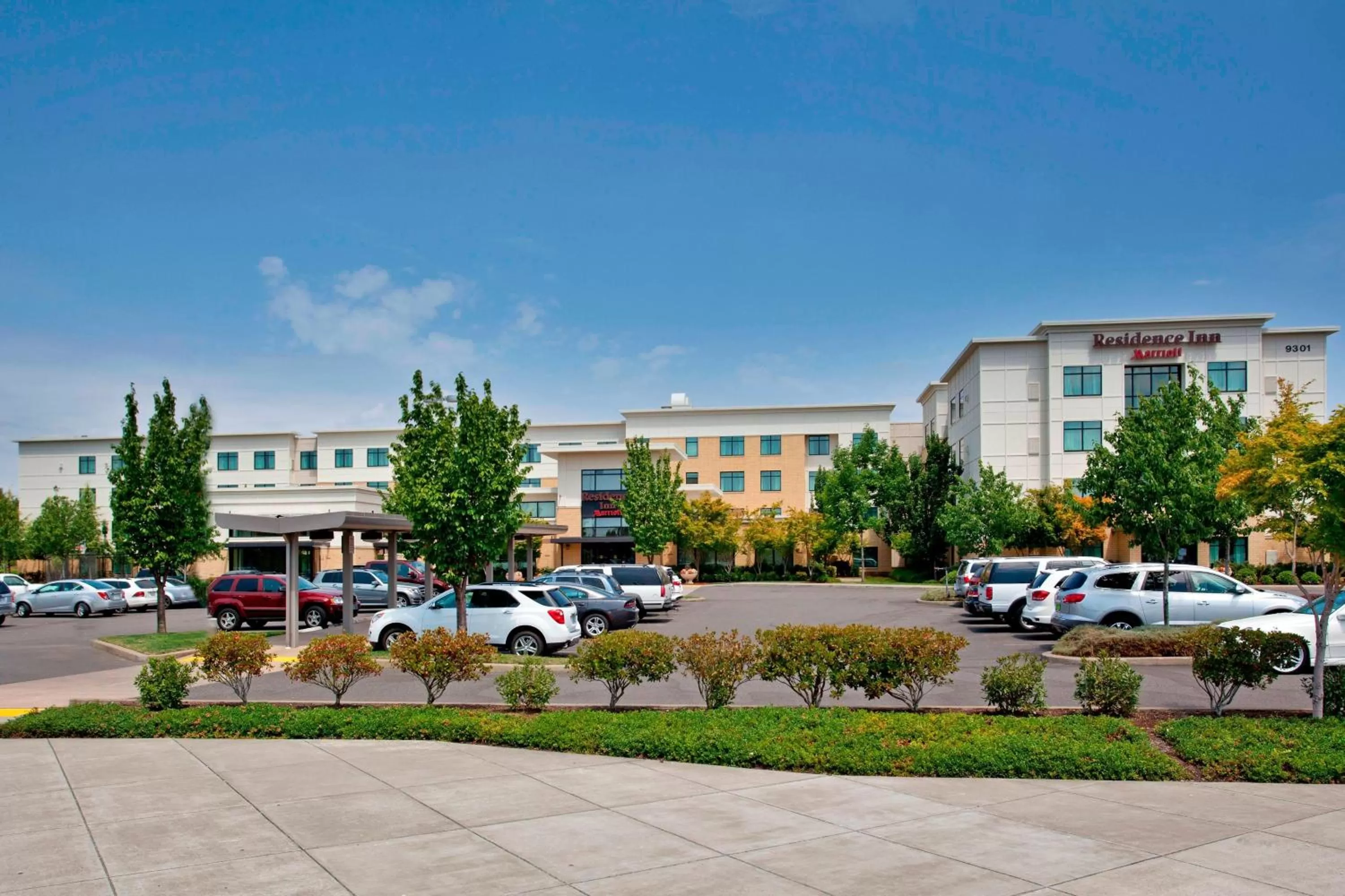Property building in Residence Inn by Marriott Portland Airport at Cascade Station