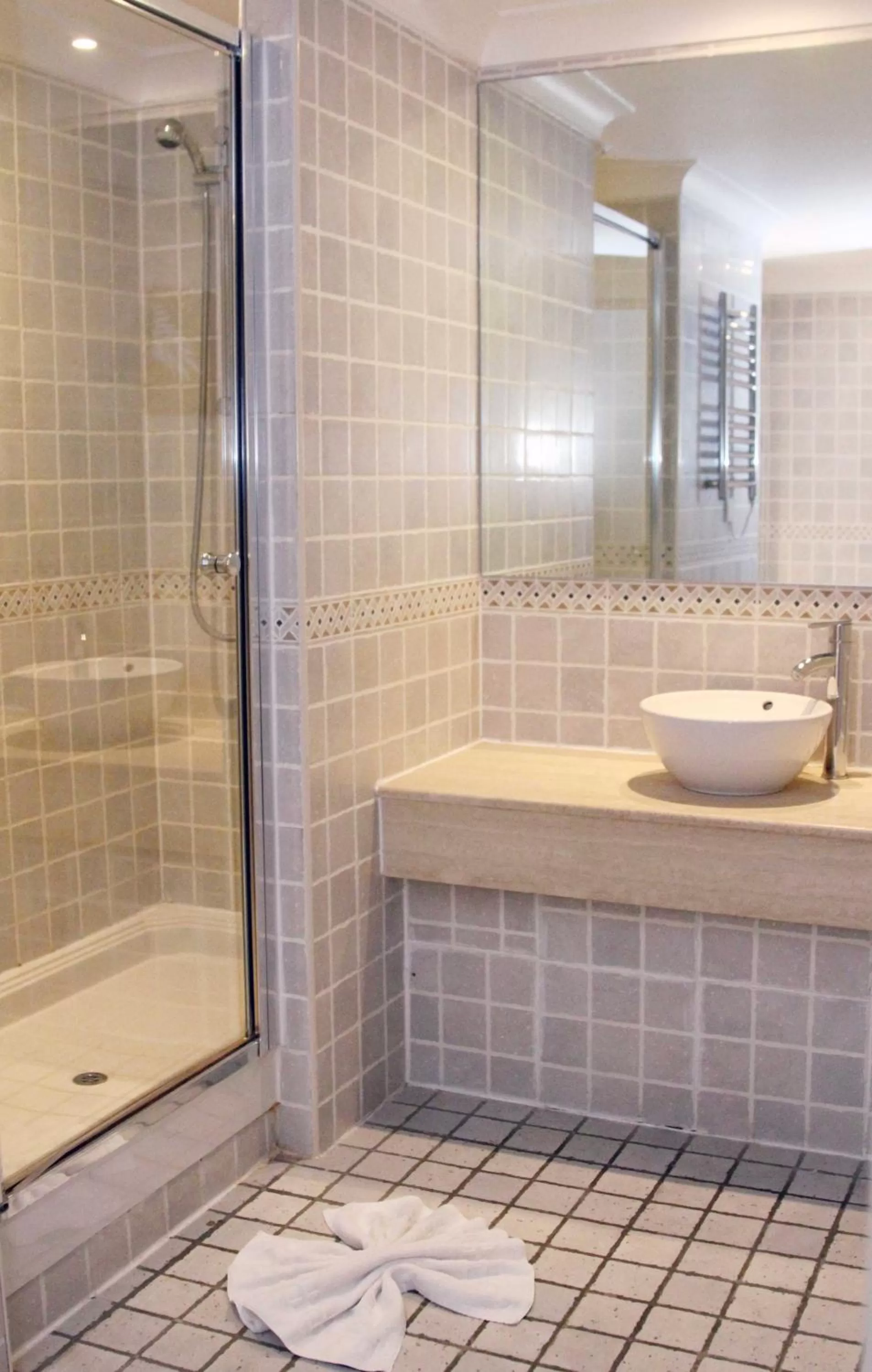 Bathroom in The Priest House On The River