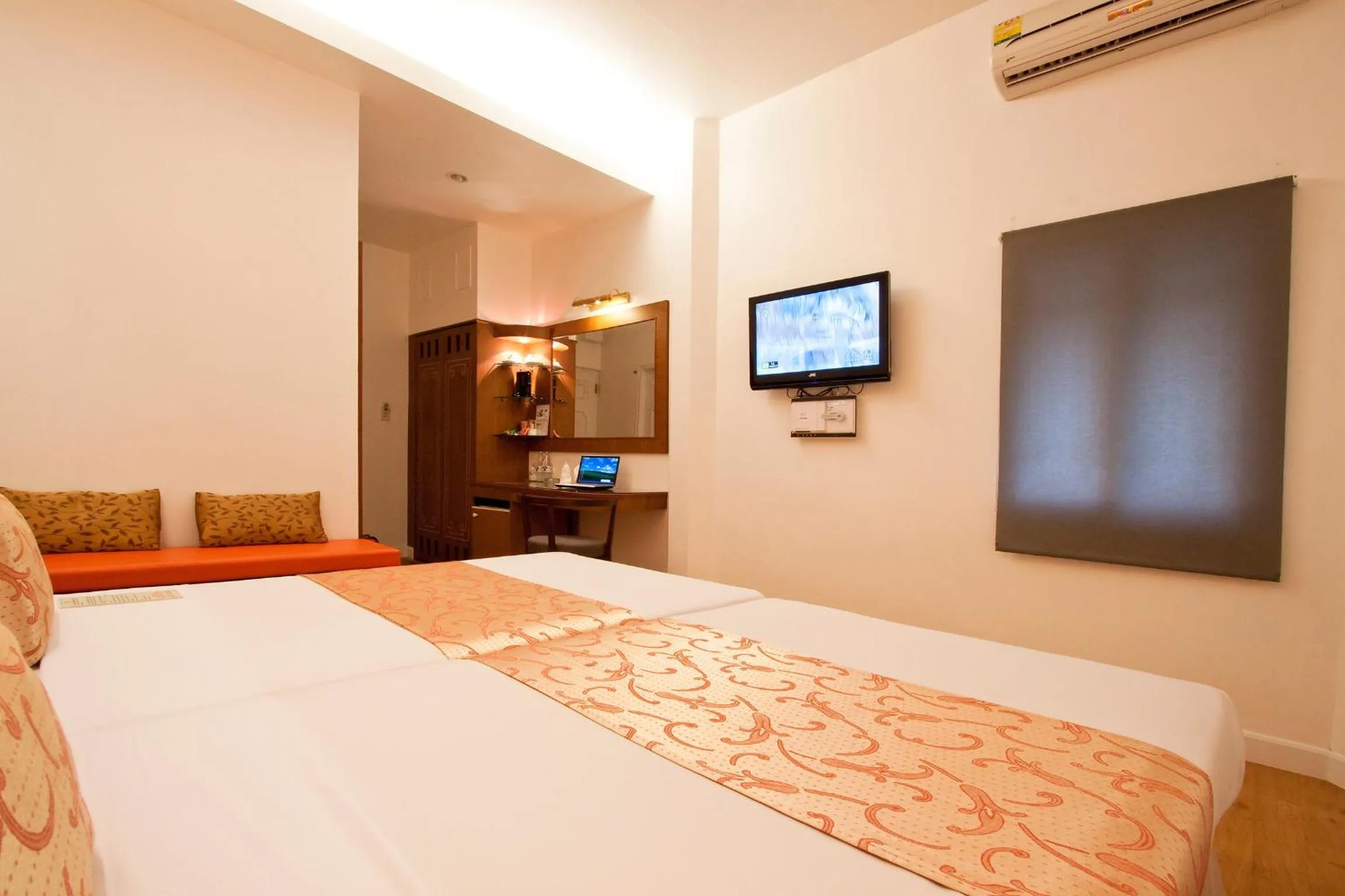 Bed in China Town Hotel - SHA Plus Certified