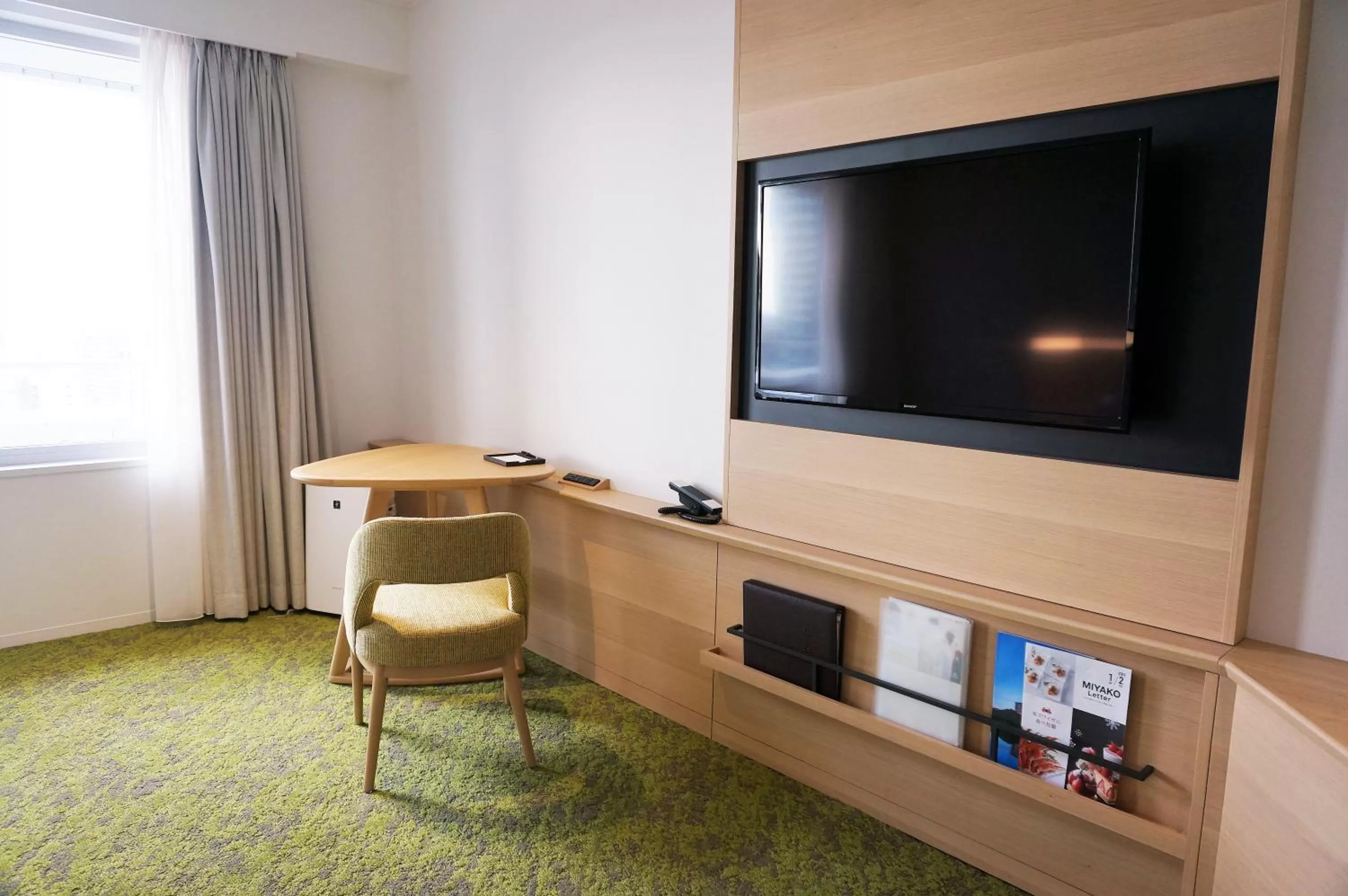 TV/Entertainment Center in Miyako City Osaka Tennoji