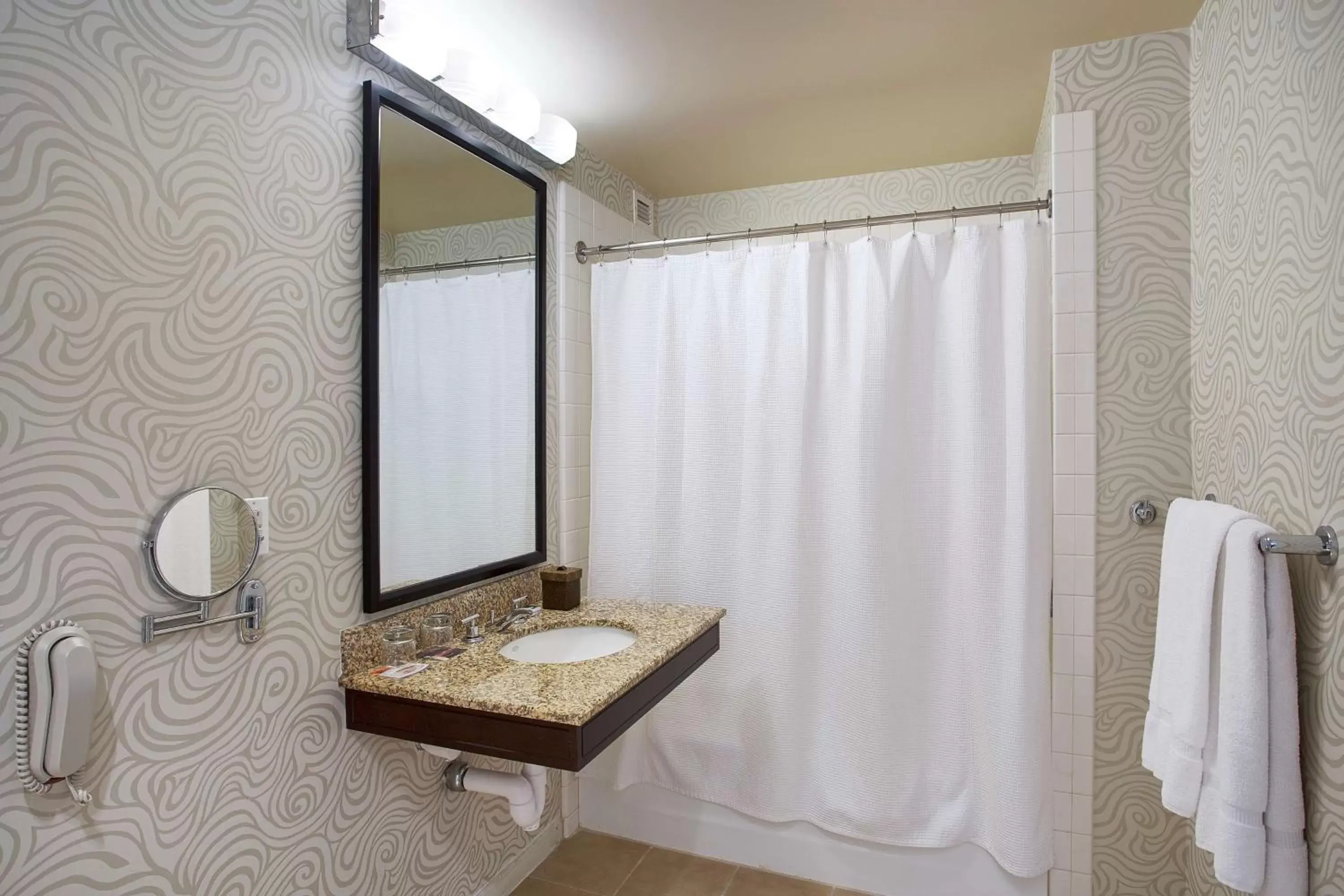 Queen Room with Two Queen Beds - Hearing Access in Juniper Hotel Cupertino, Curio Collection by Hilton Queen Room with Two Queen Beds - Hearing Access in Juniper Hotel Cupertino, Curio Collection by Hilton