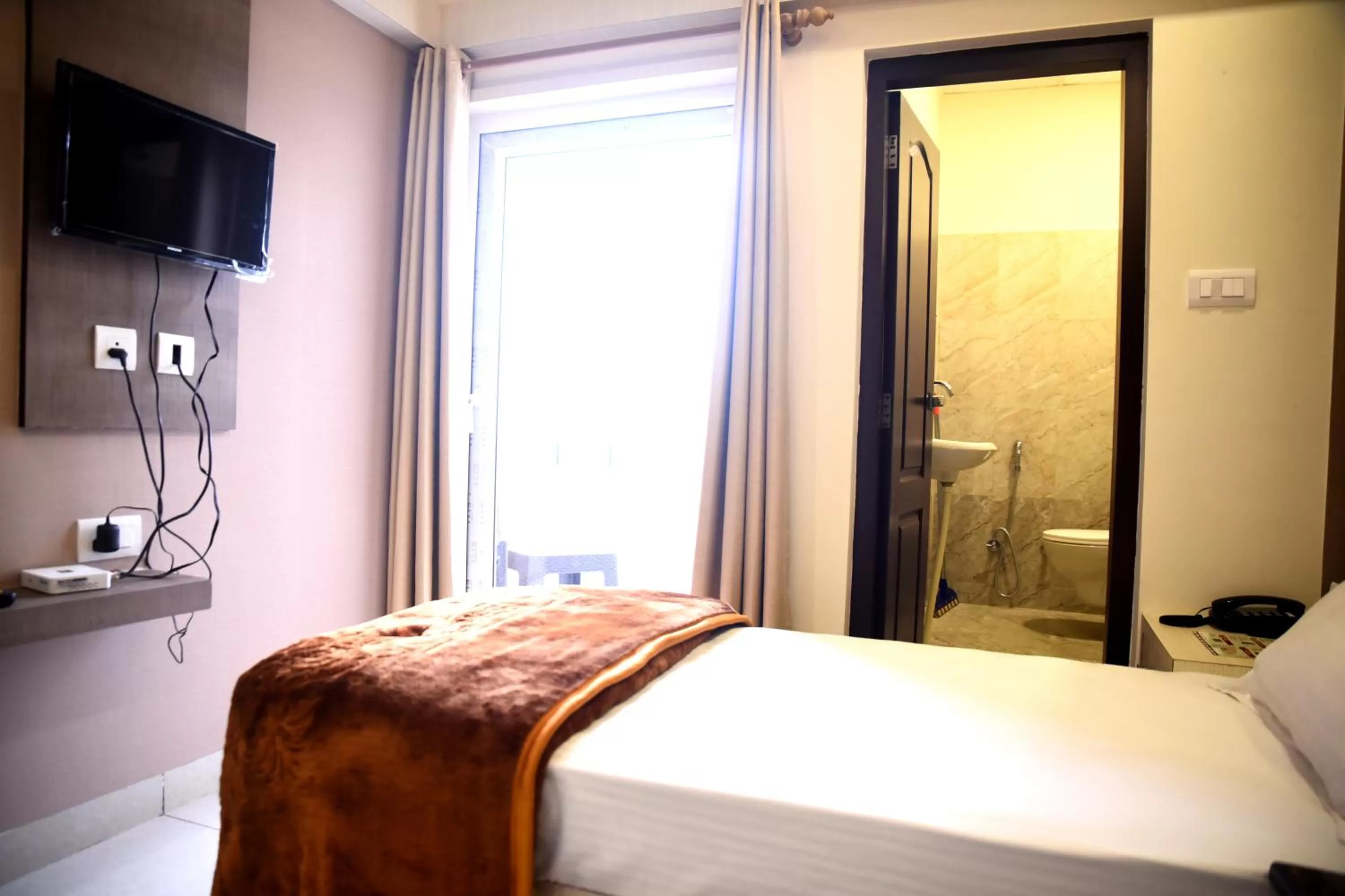 Photo of the whole room in Hotel Silver Palace