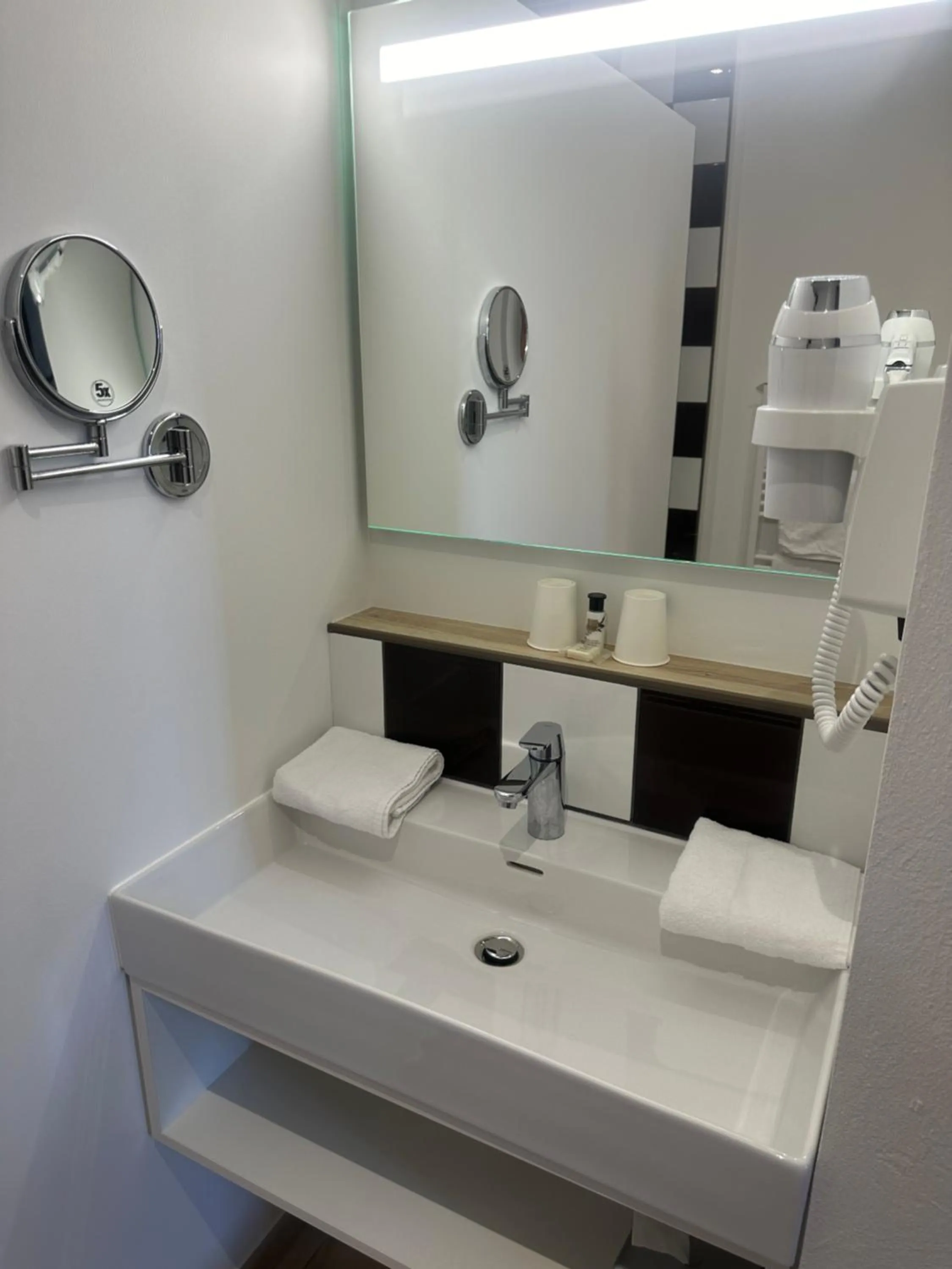 Bathroom in Grand Hôtel de l'Abbaye