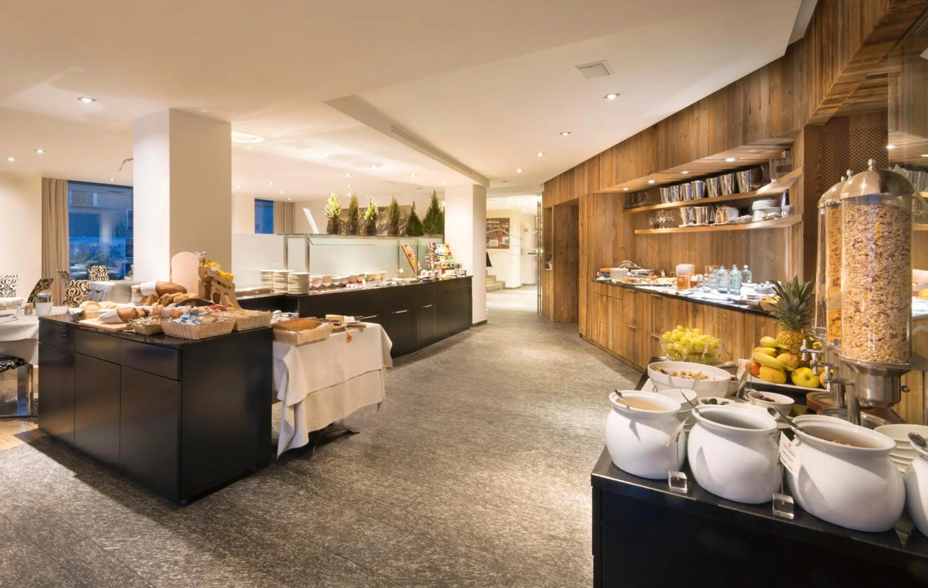 Restaurant/places to eat in Hotel Concordia