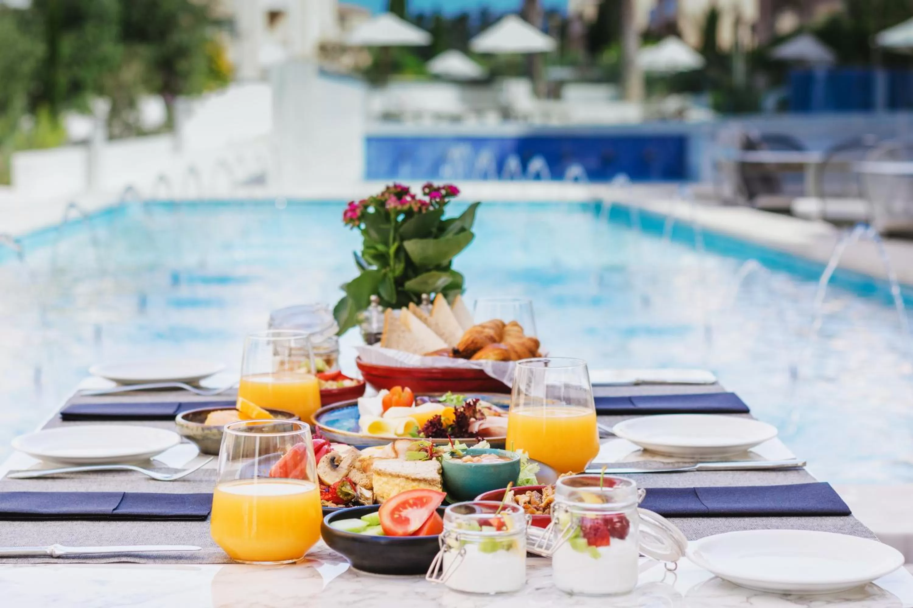 Breakfast in Elysia Park