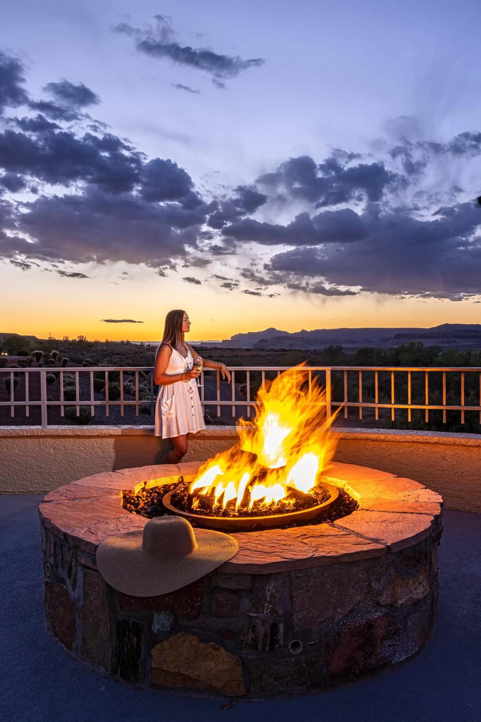 Property building in Lake Powell Resort