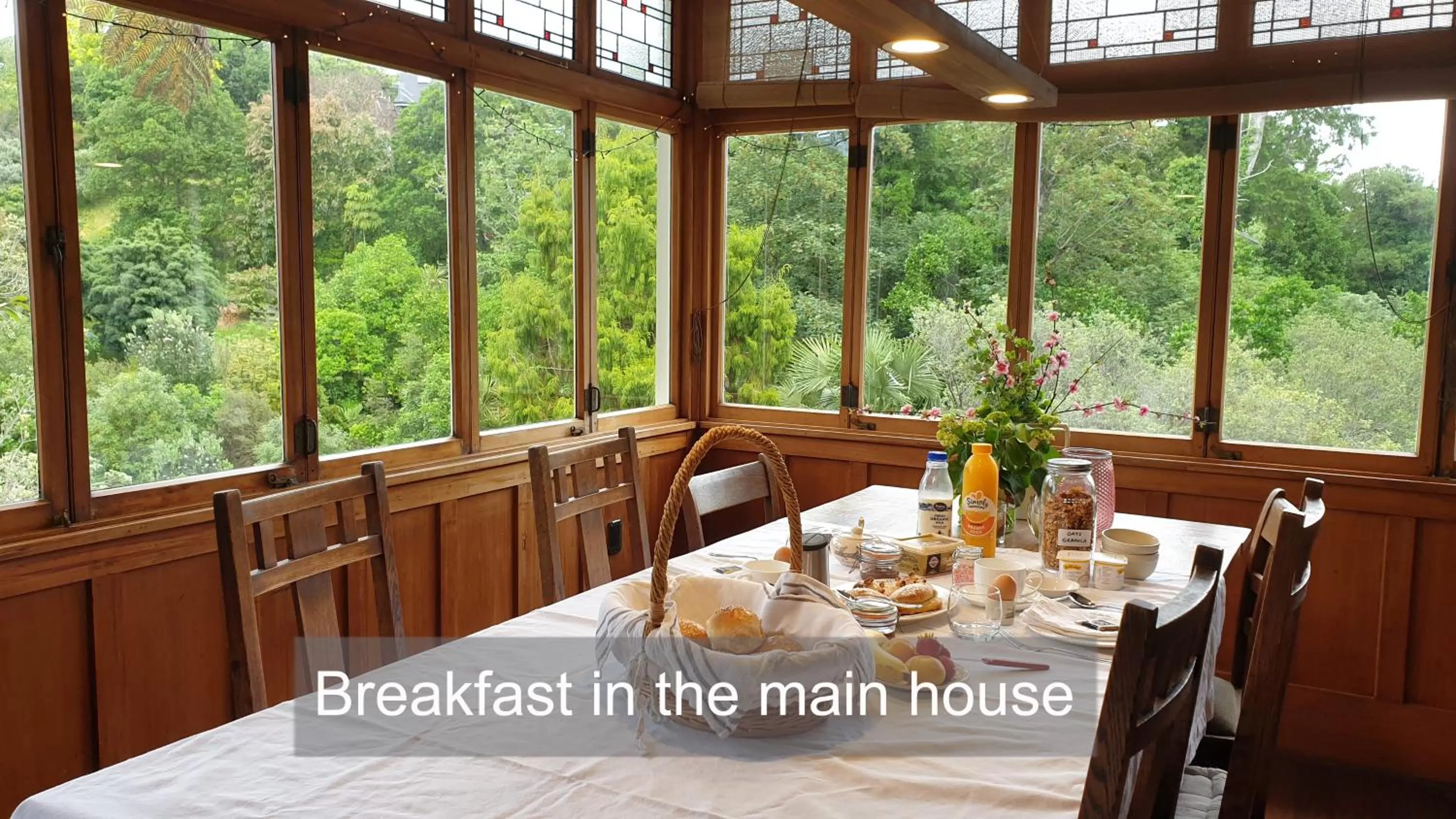 Breakfast, Restaurant/Places to Eat in Bluff Hill Bed & Breakfast