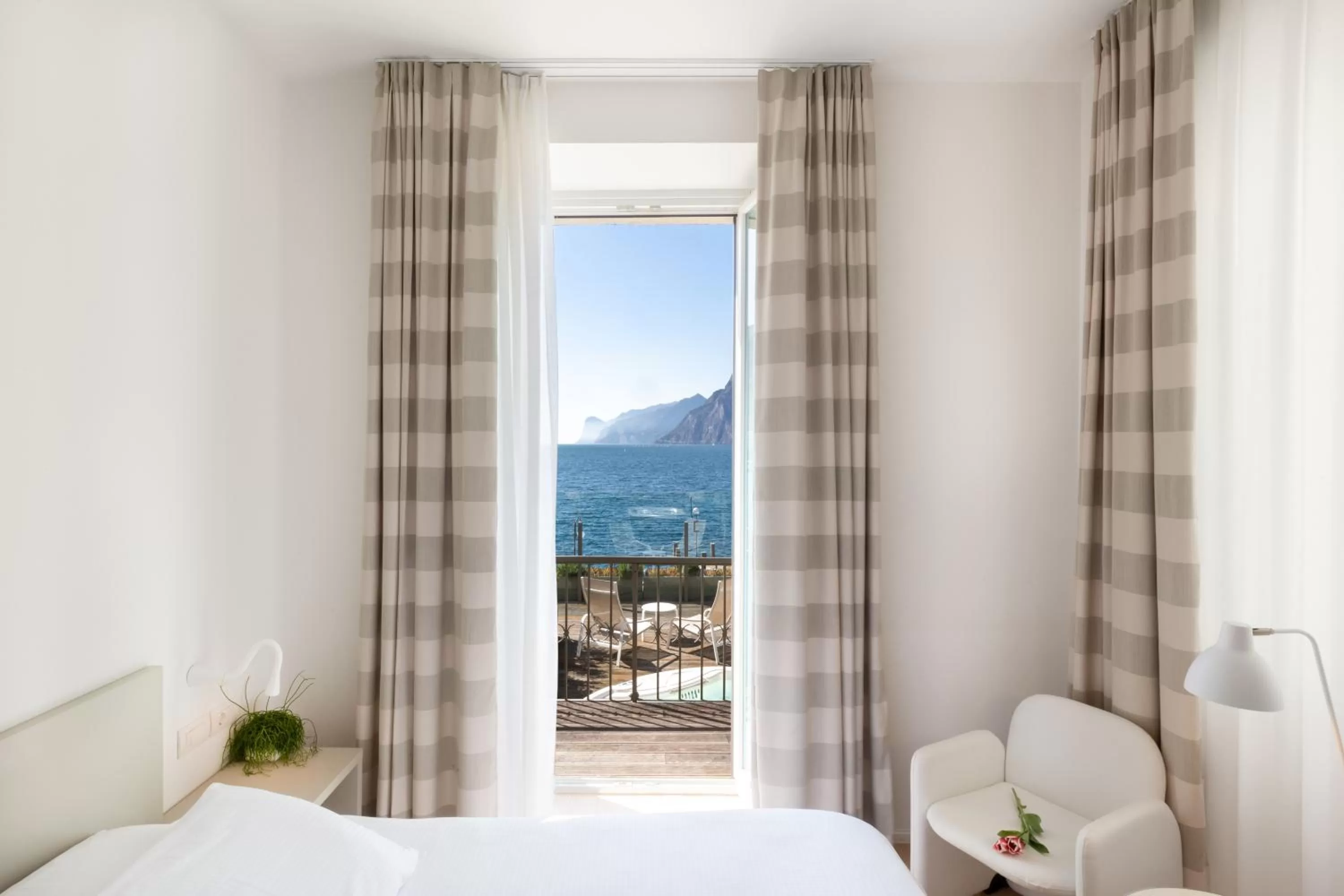 Decorative detail, Bed in Hotel Lago Di Garda