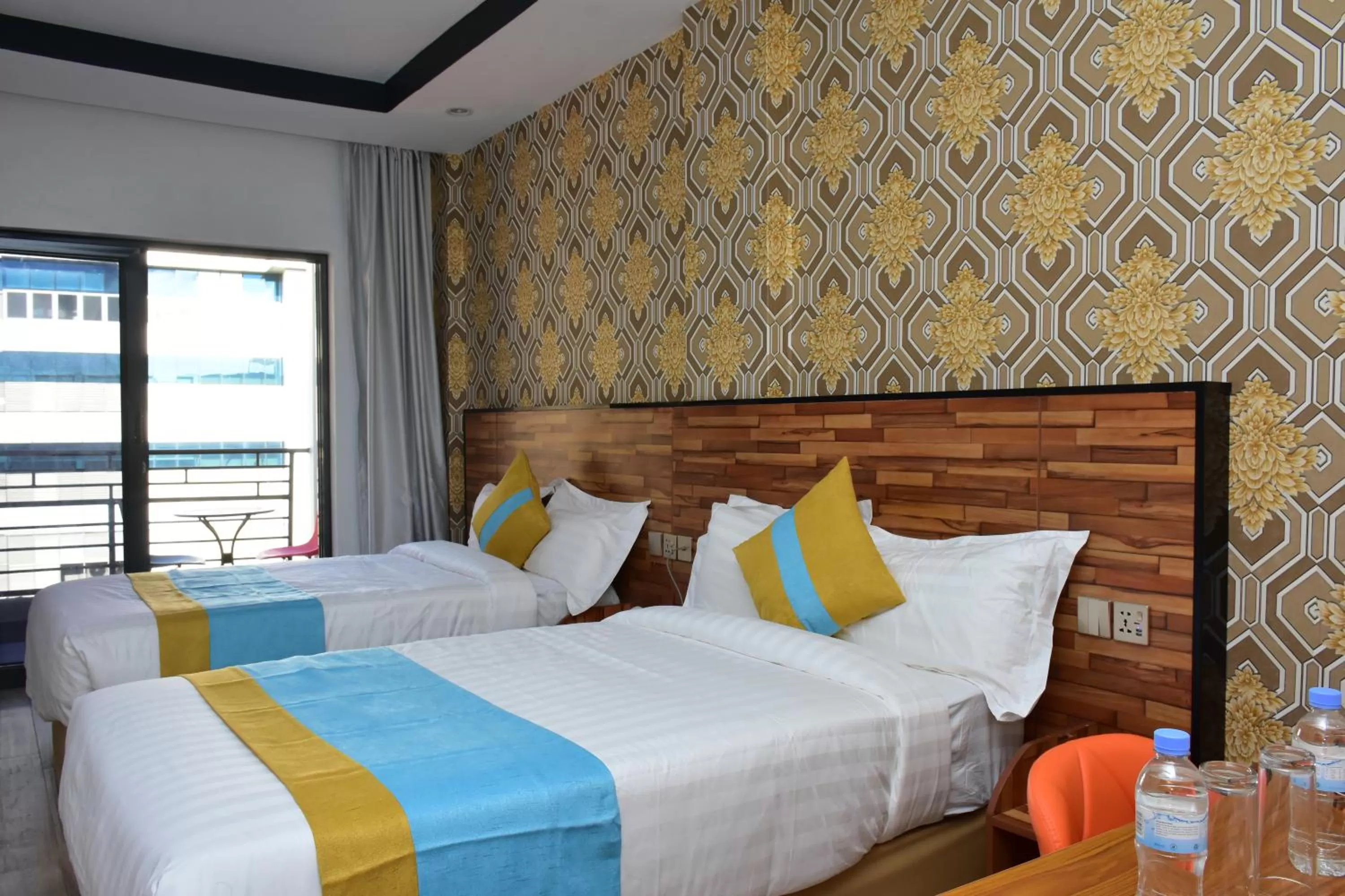 Property building, Bed in Centric Hotel