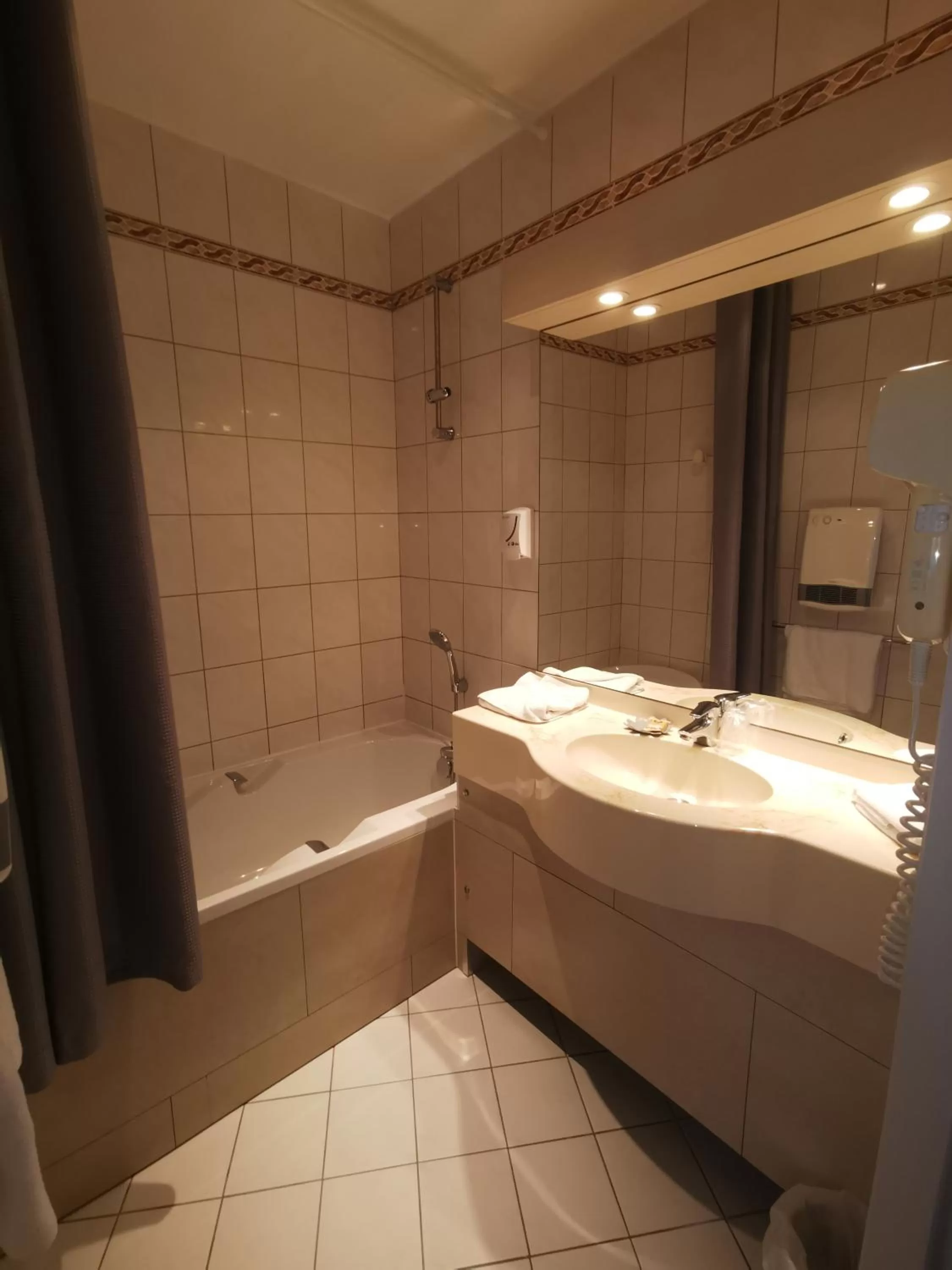 Bathroom in Hotel Eden