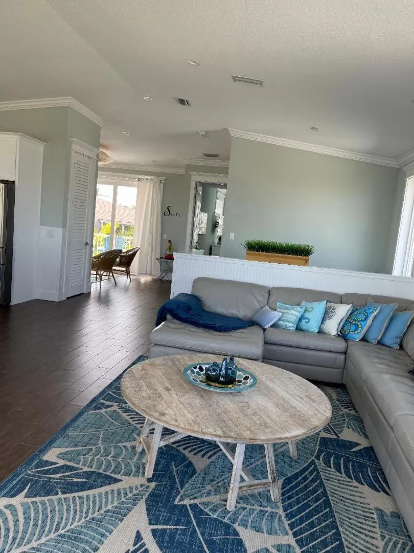 Seating Area in Playa Esmeralda Boutique Inn