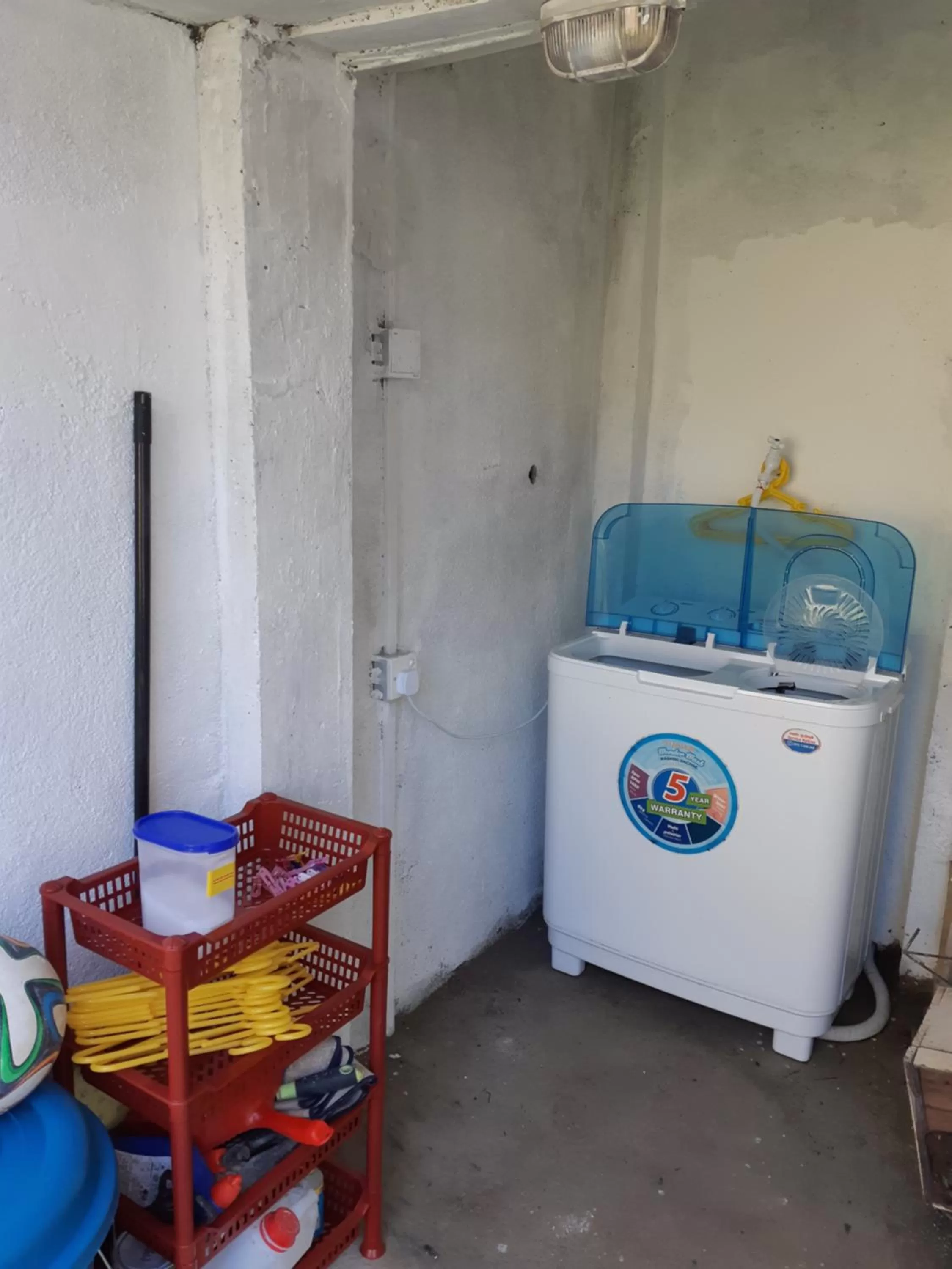 washing machine in Siril Guesthouse Hostel