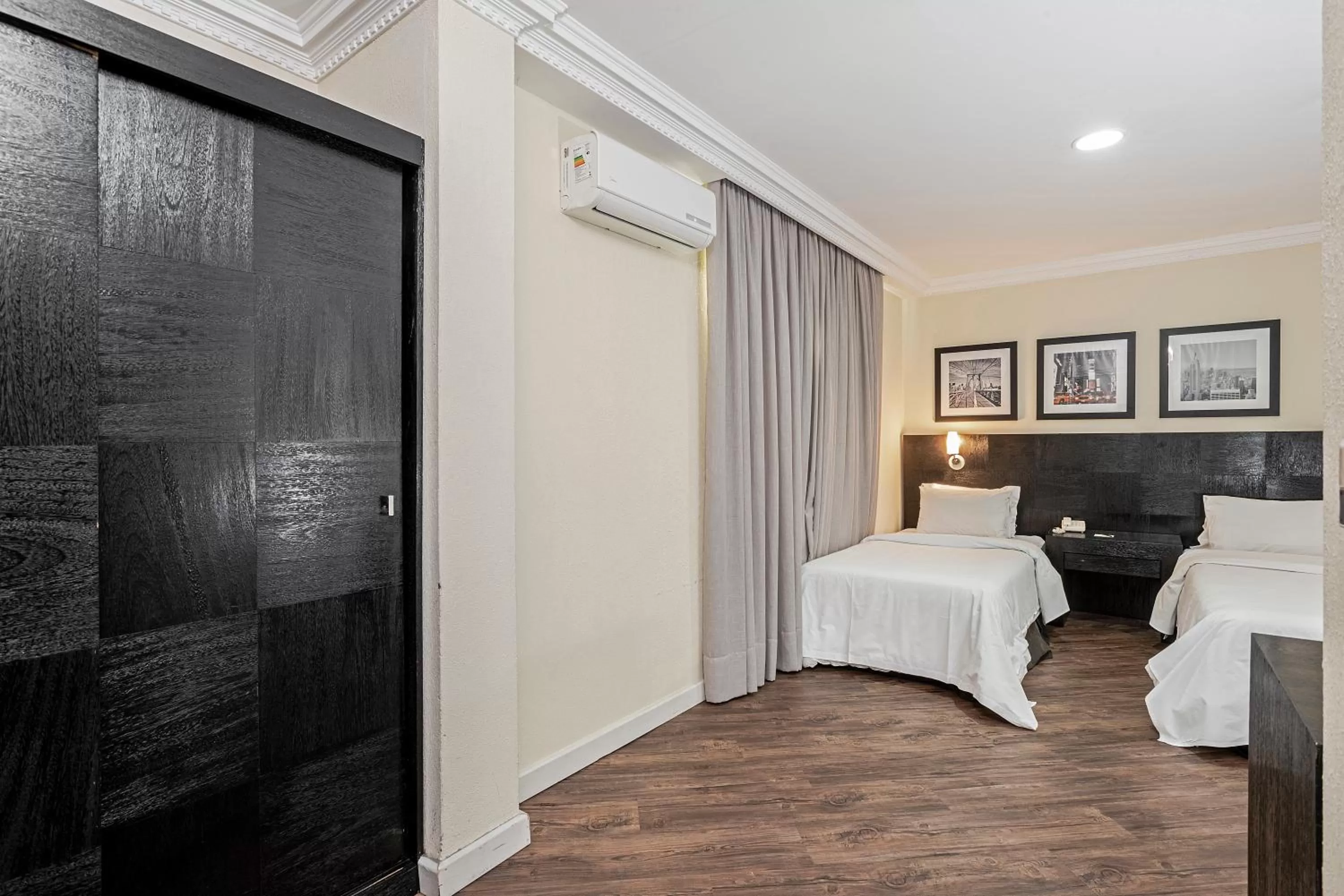 Bed in Rockefeller by Slaviero Hotéis