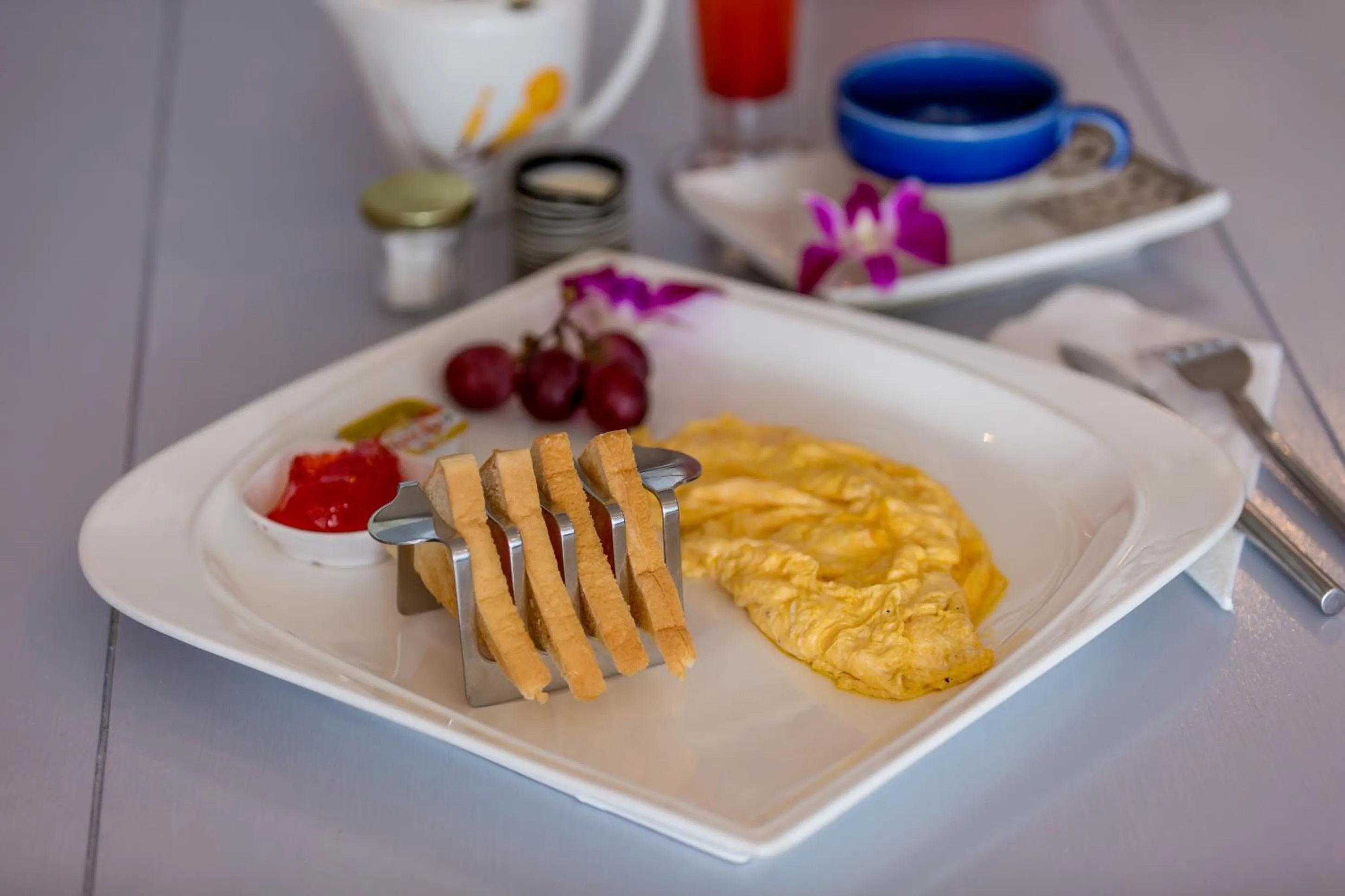 Continental breakfast in Enjoy Beach