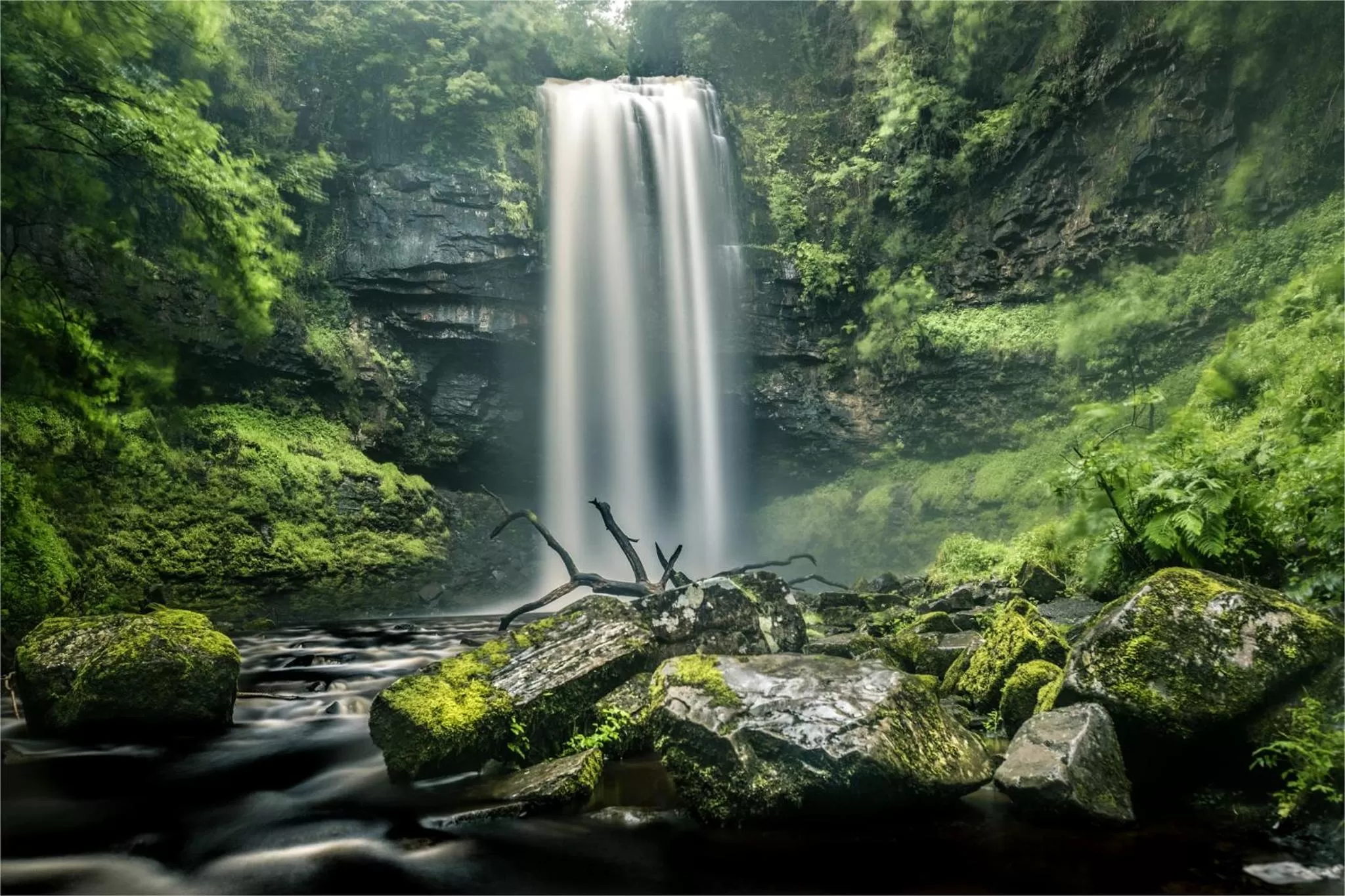 Hiking in Mill Lodge-Brecon Beacons