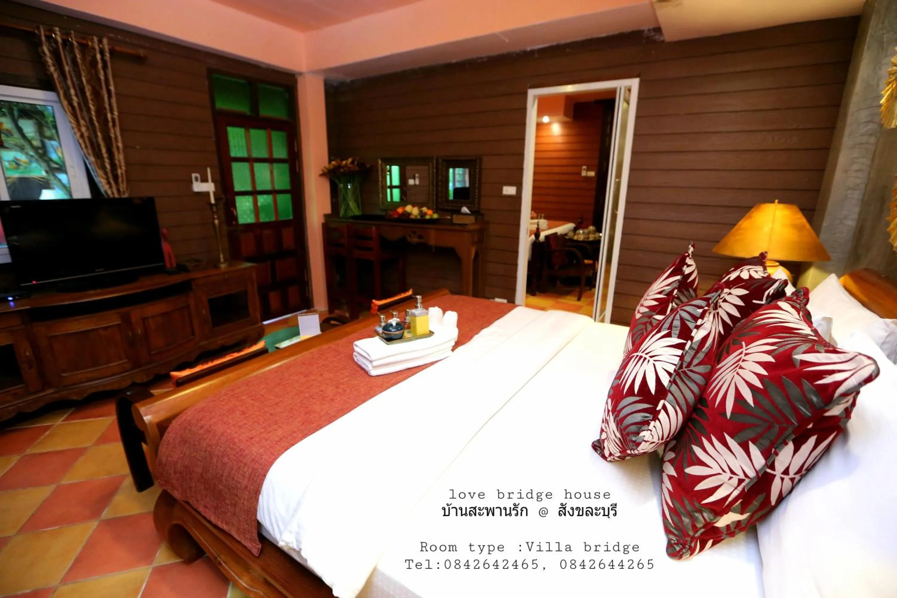 Bed in Love Bridge House บ้านสะพานรัก