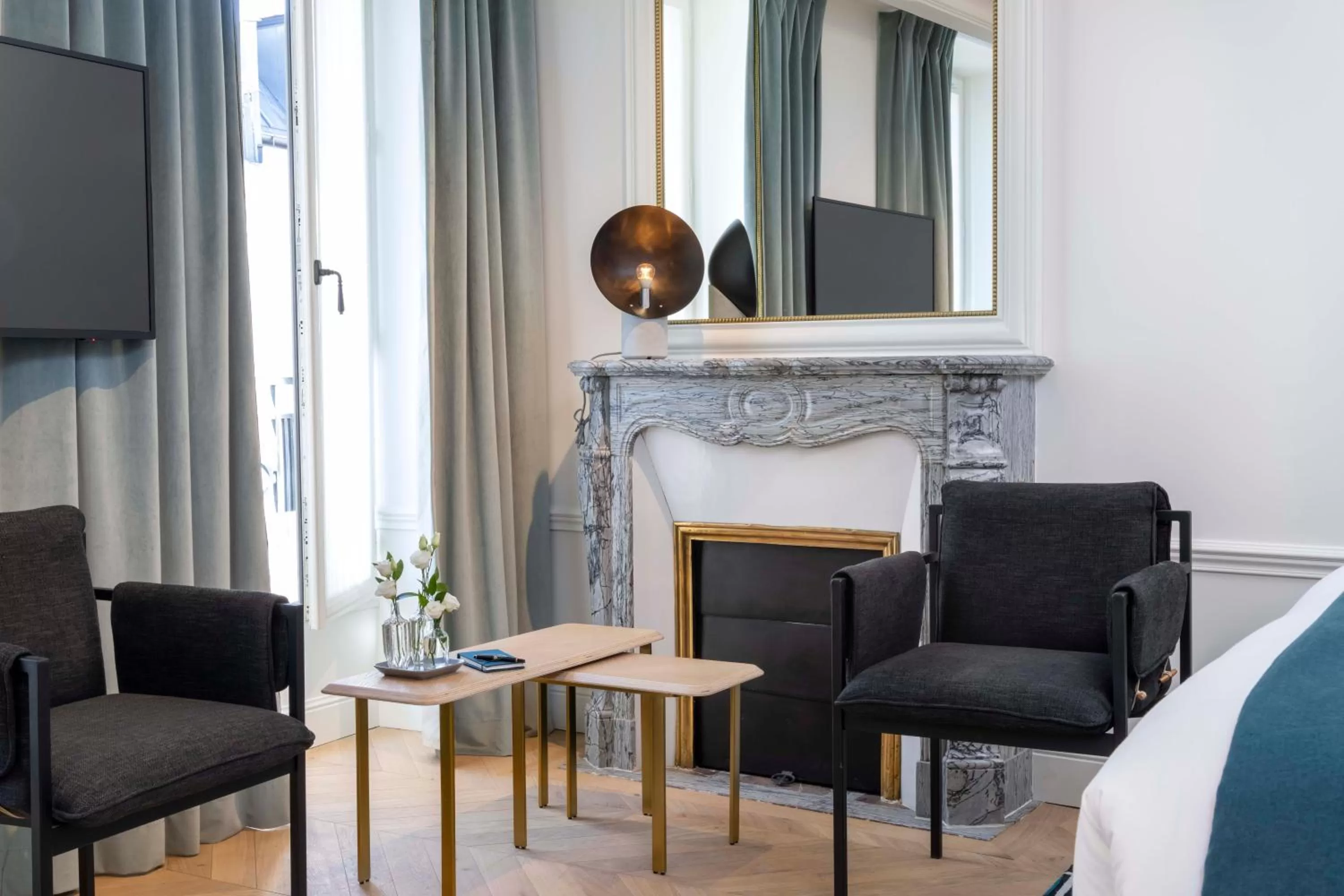 Bedroom in Hotel Louvre Montana