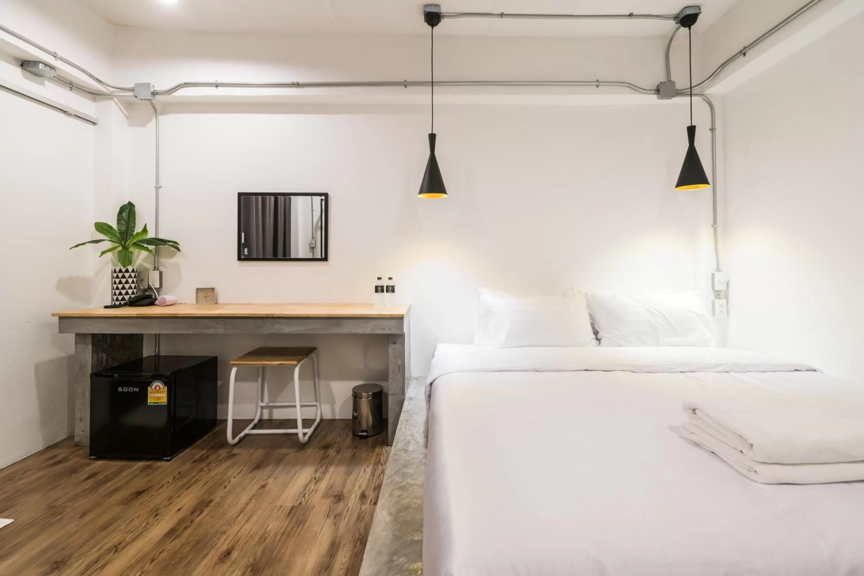 Bed in Your Space Hotel Prasingh