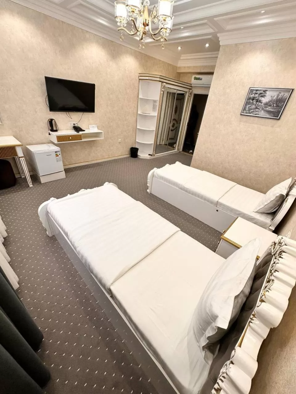 Photo of the whole room, Bed in Suleyman hotel