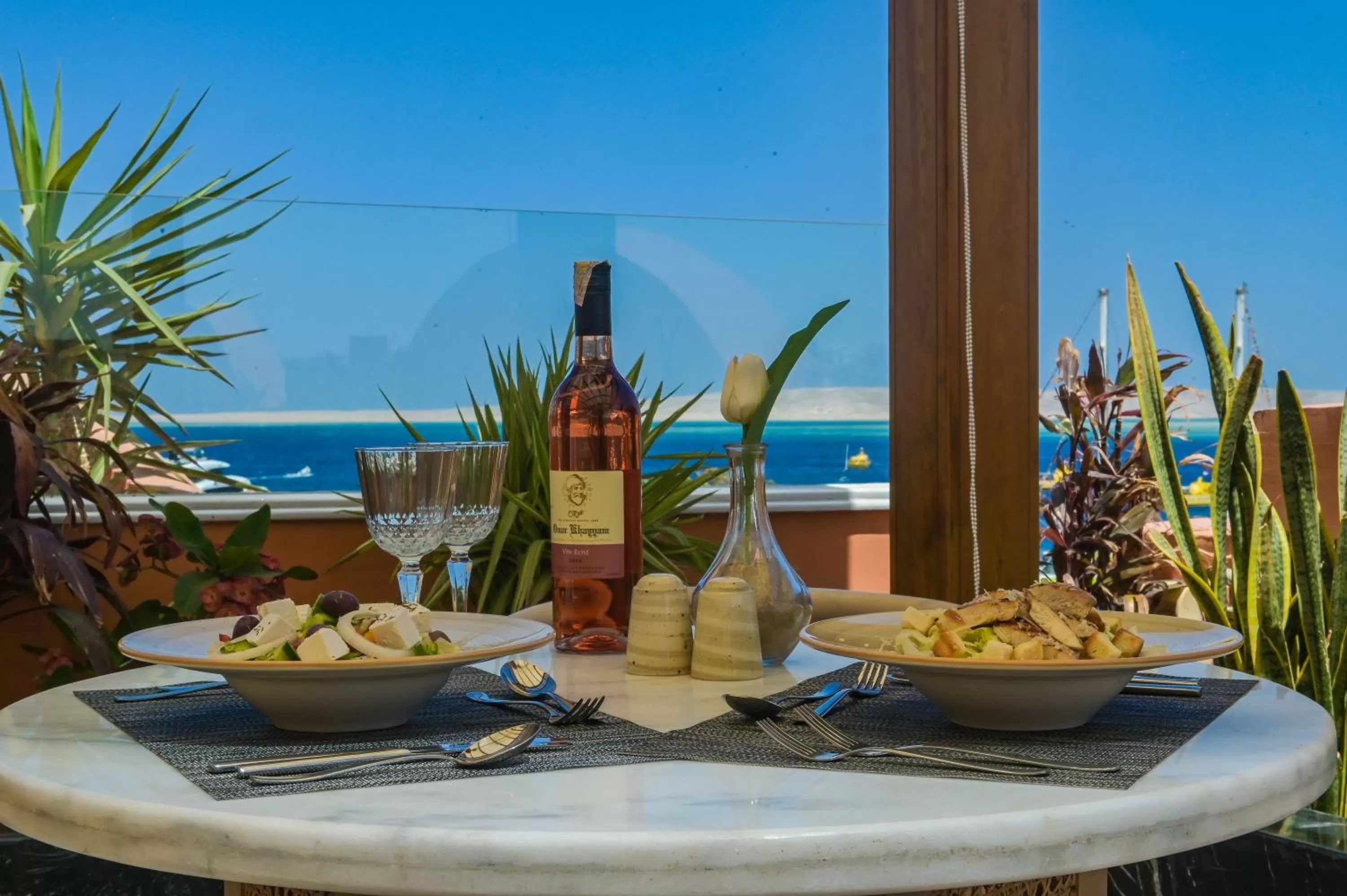 Restaurant/places to eat in The Bay Hotel Hurghada Marina