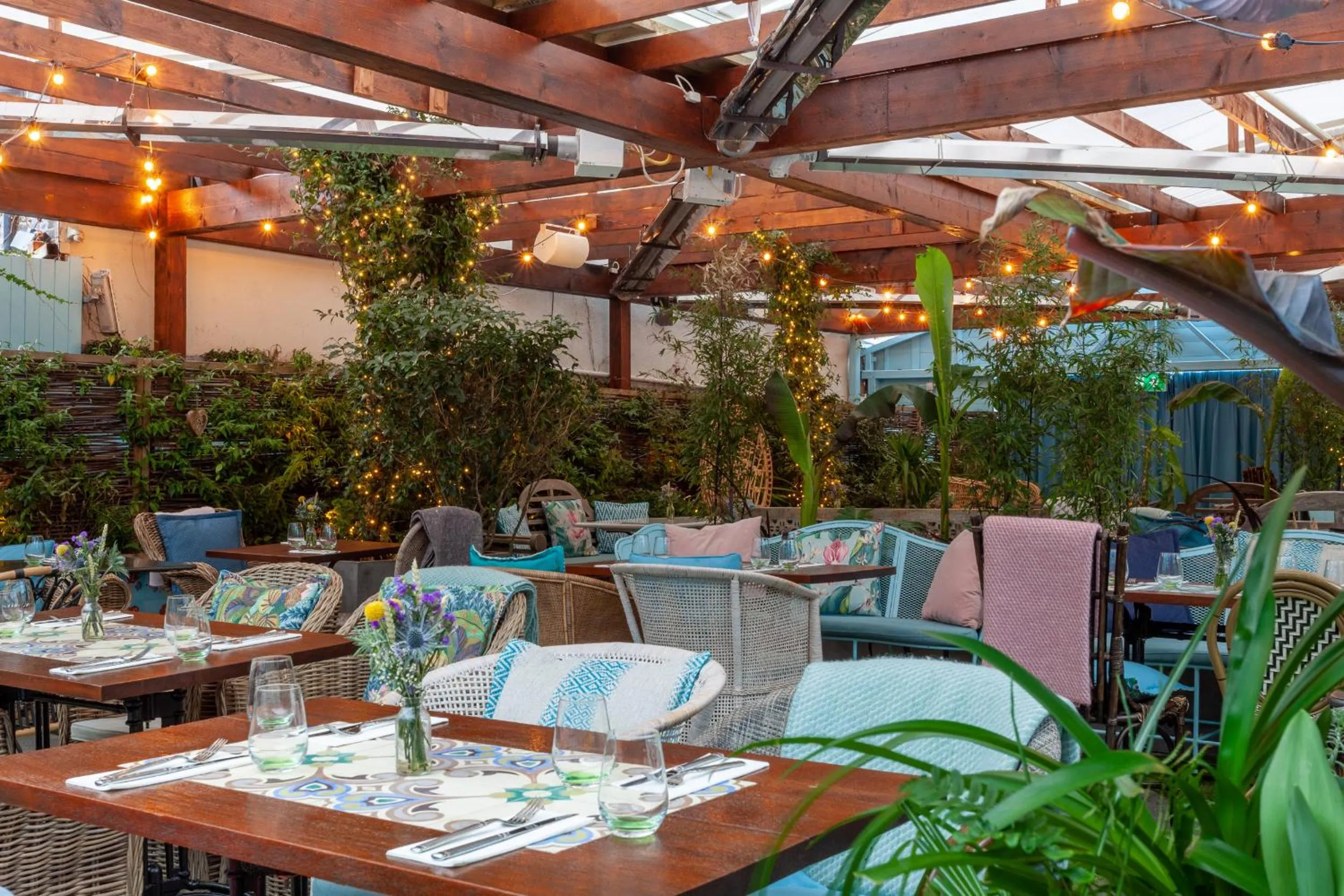 Restaurant/places to eat in House Bedrooms Dublin