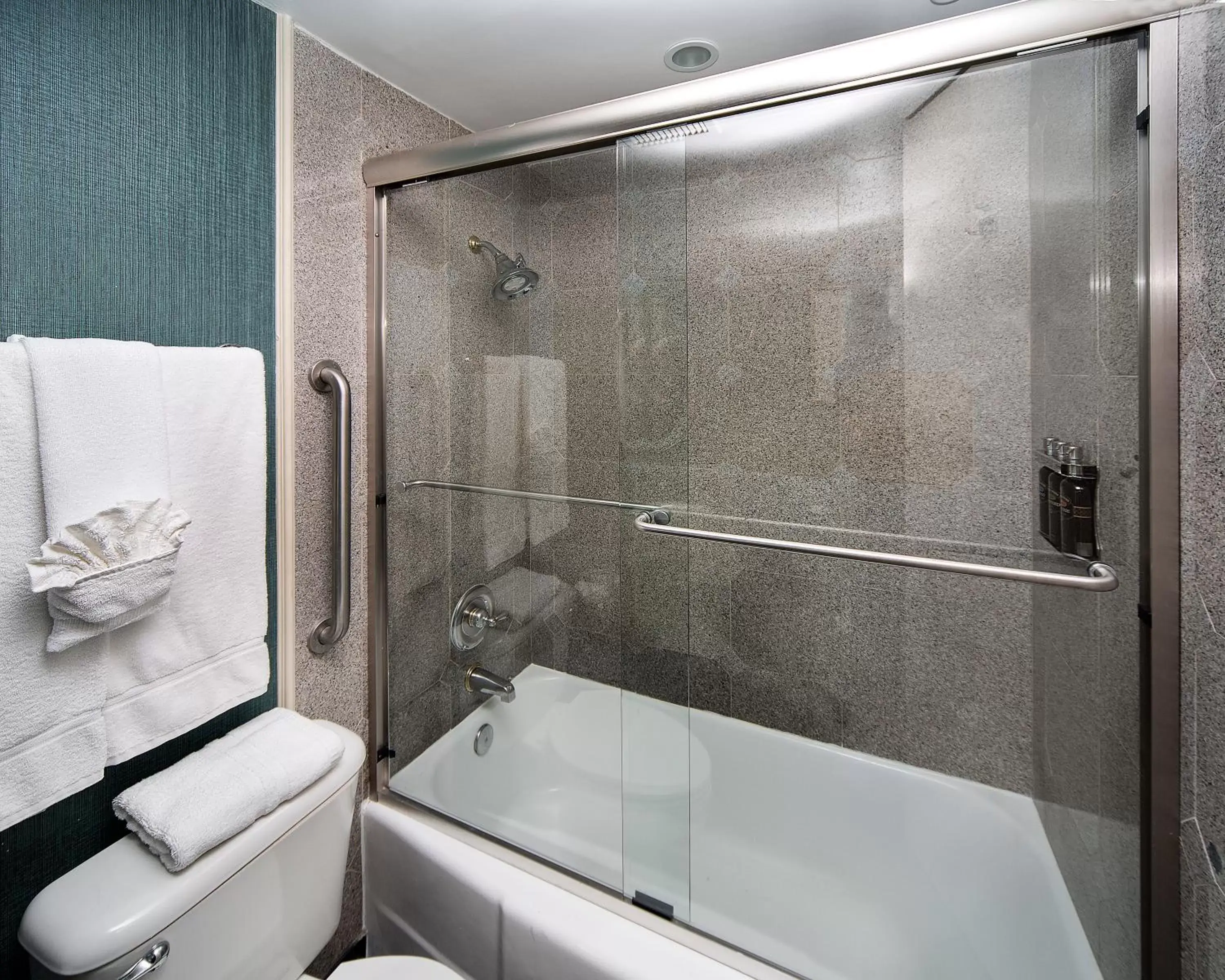 Standard King Room in The Whitehall Houston Standard King Room in The Whitehall Houston