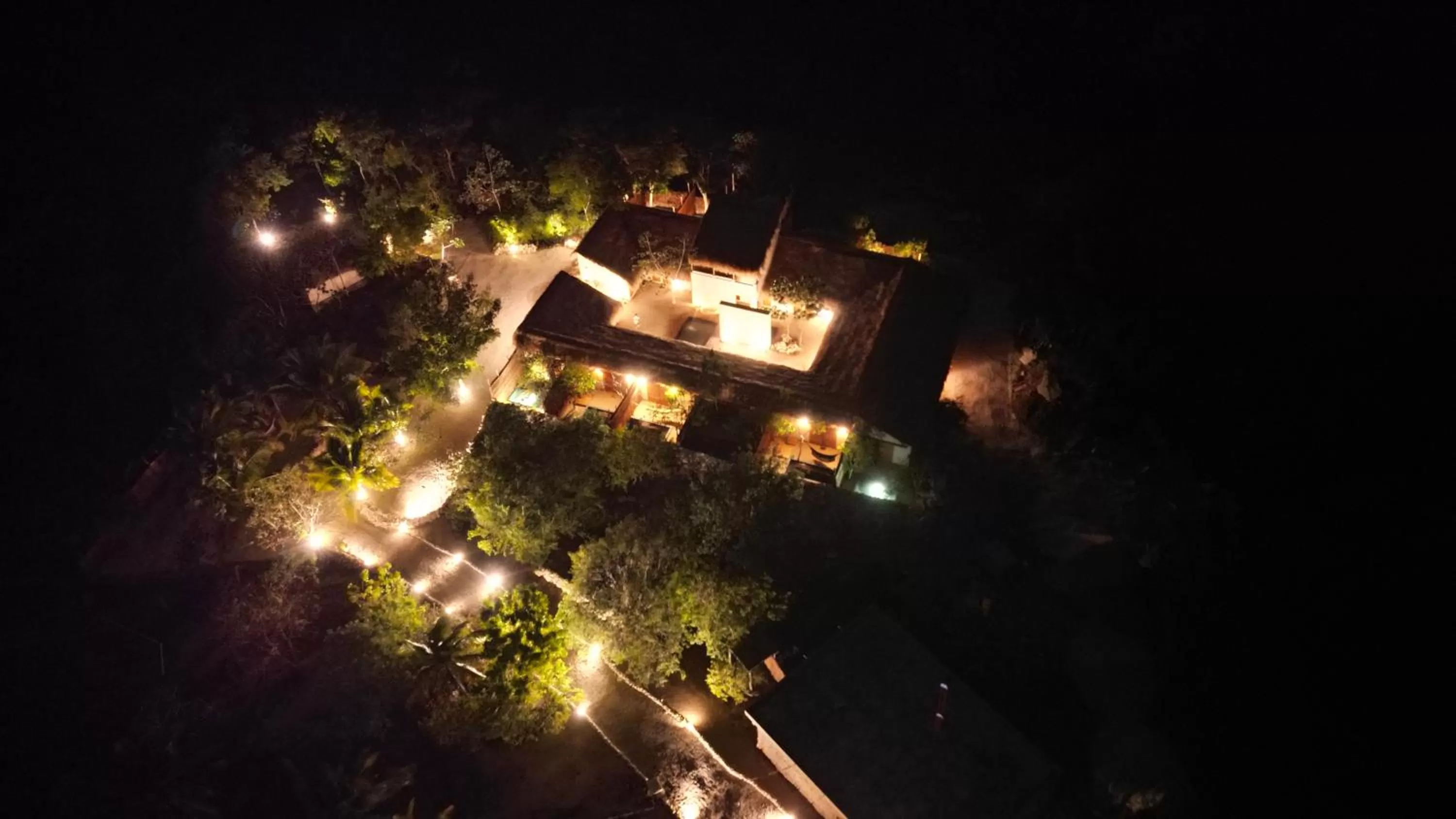 Property building in Zenote Sanctuary