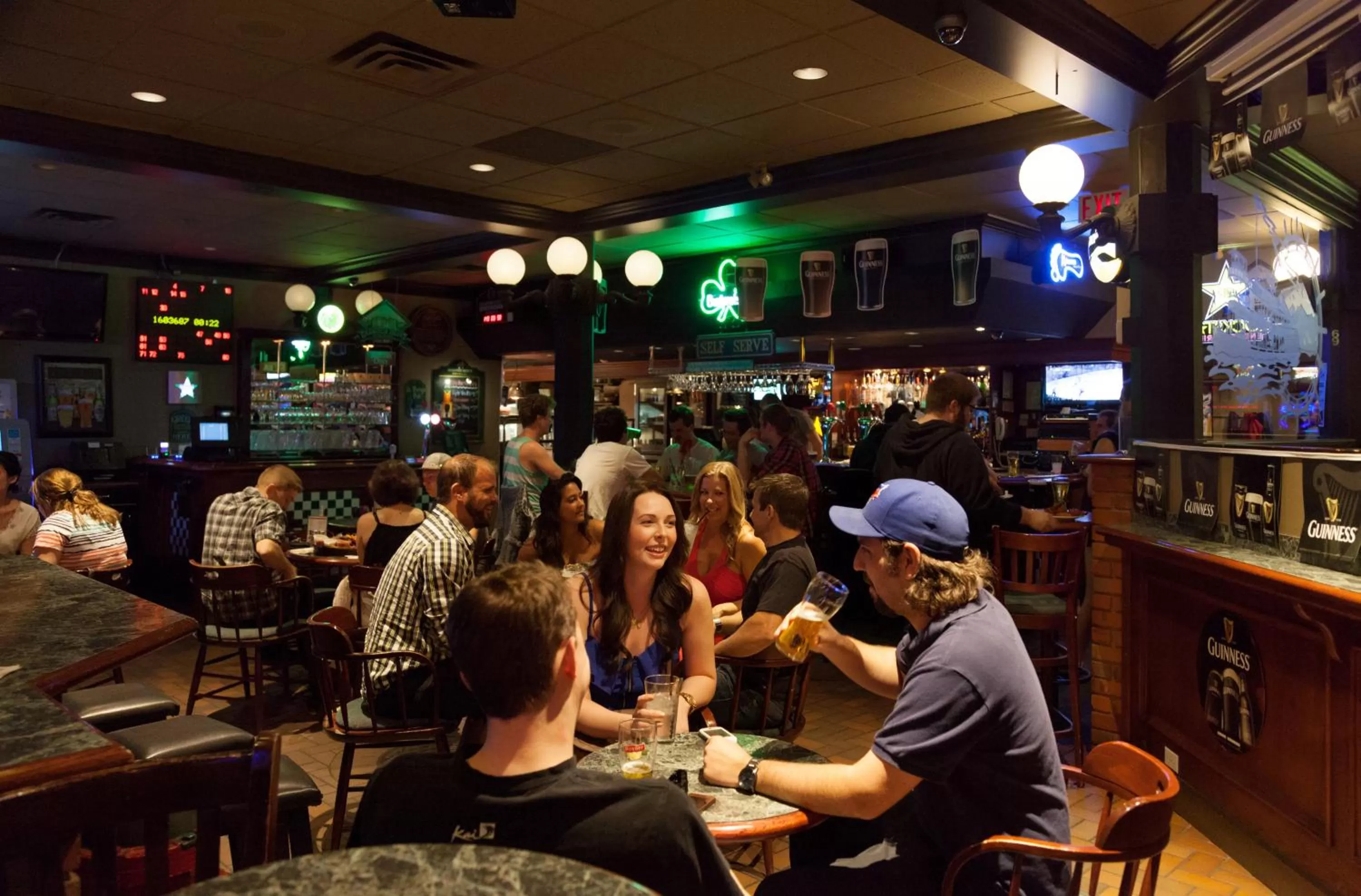 Restaurant/places to eat in The Royal Anne Hotel