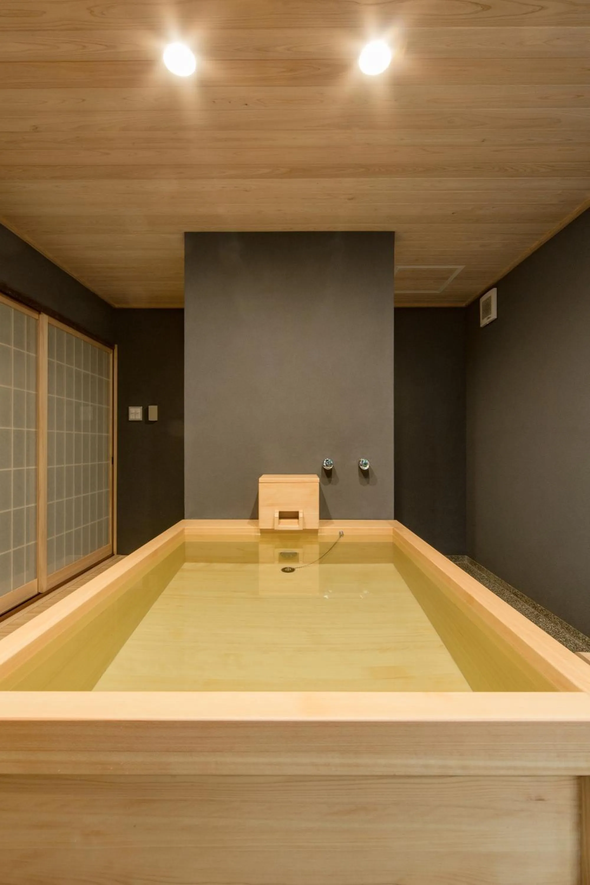 Spa and wellness centre/facilities in Kyoto Nanzenji Ryokan Yachiyo Established in 1915