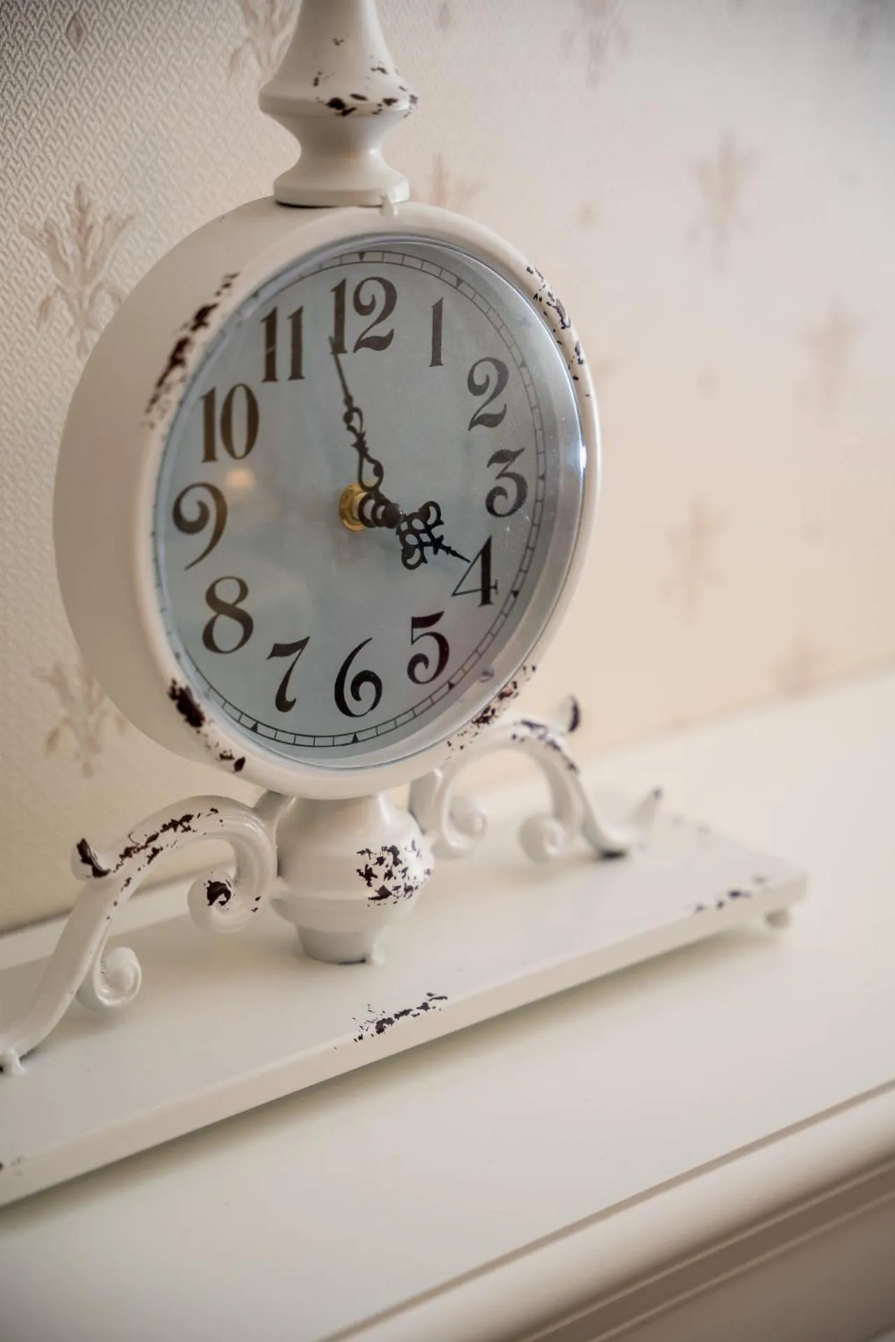 Decorative detail in Albergo Rossini 1936 Small & Charming