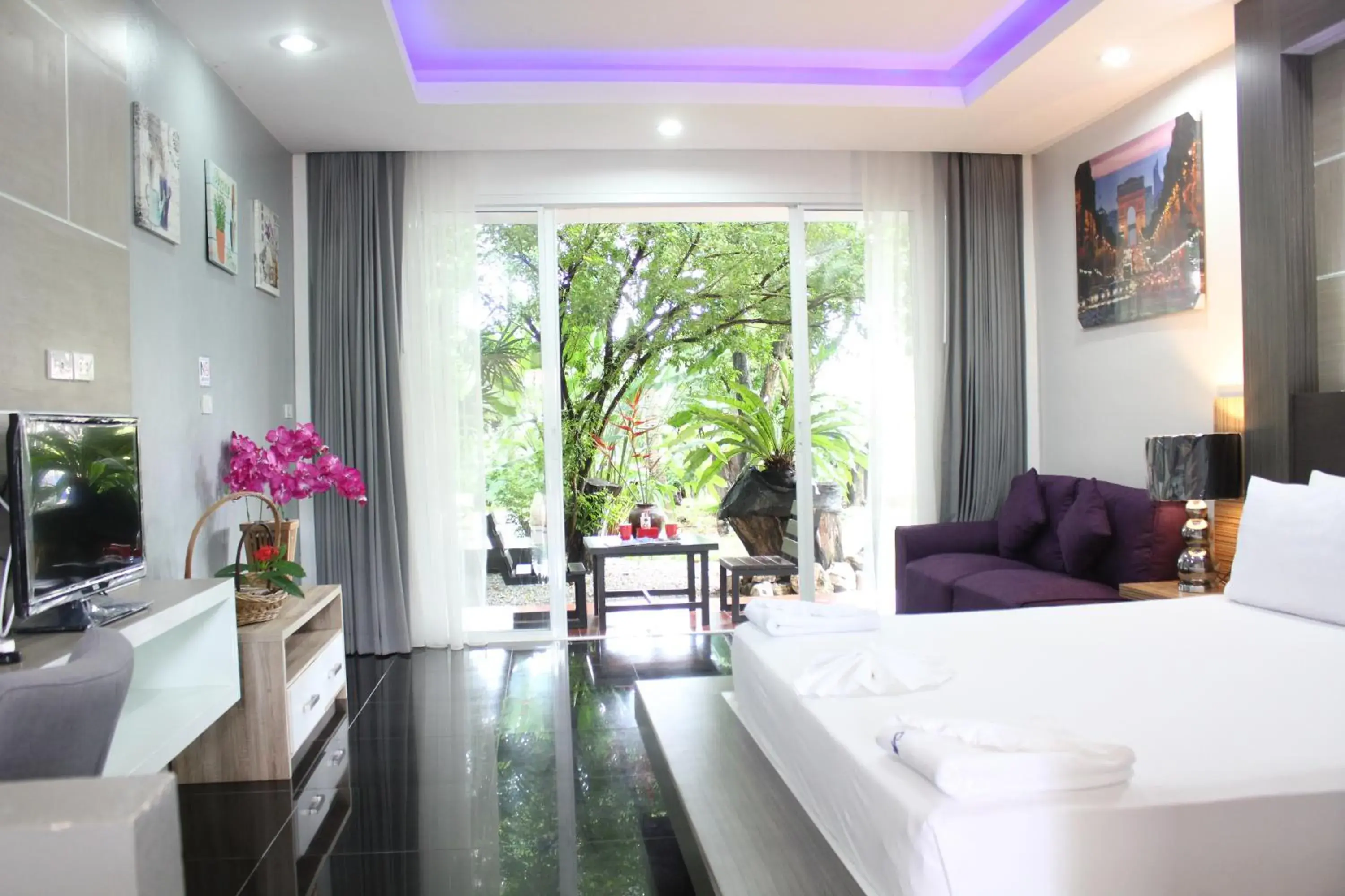 Studio with Garden View in Eat n Sleep Studio with Garden View in Eat n Sleep