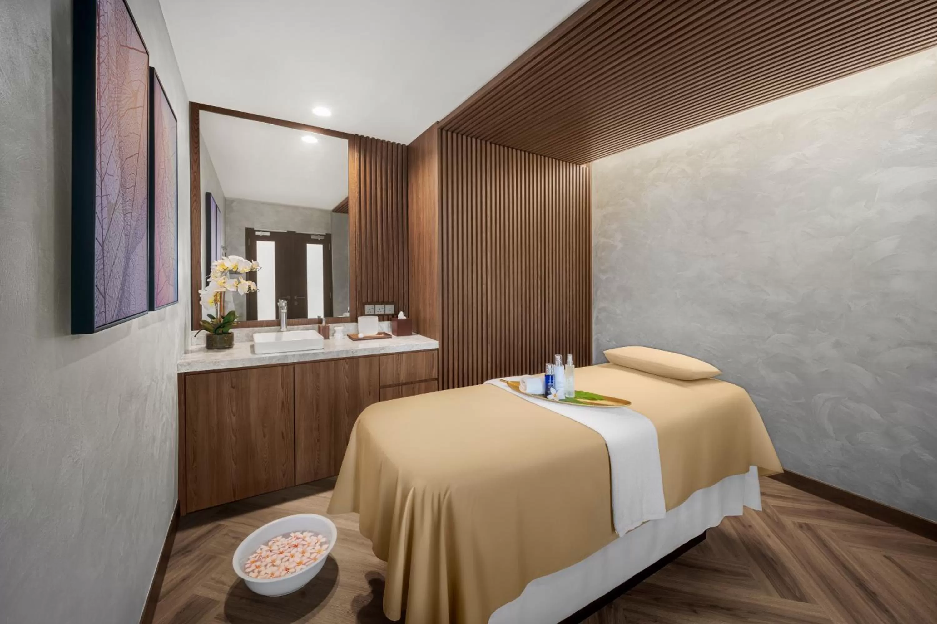 Spa and wellness centre/facilities, Bed in DoubleTree by Hilton Damai Laut