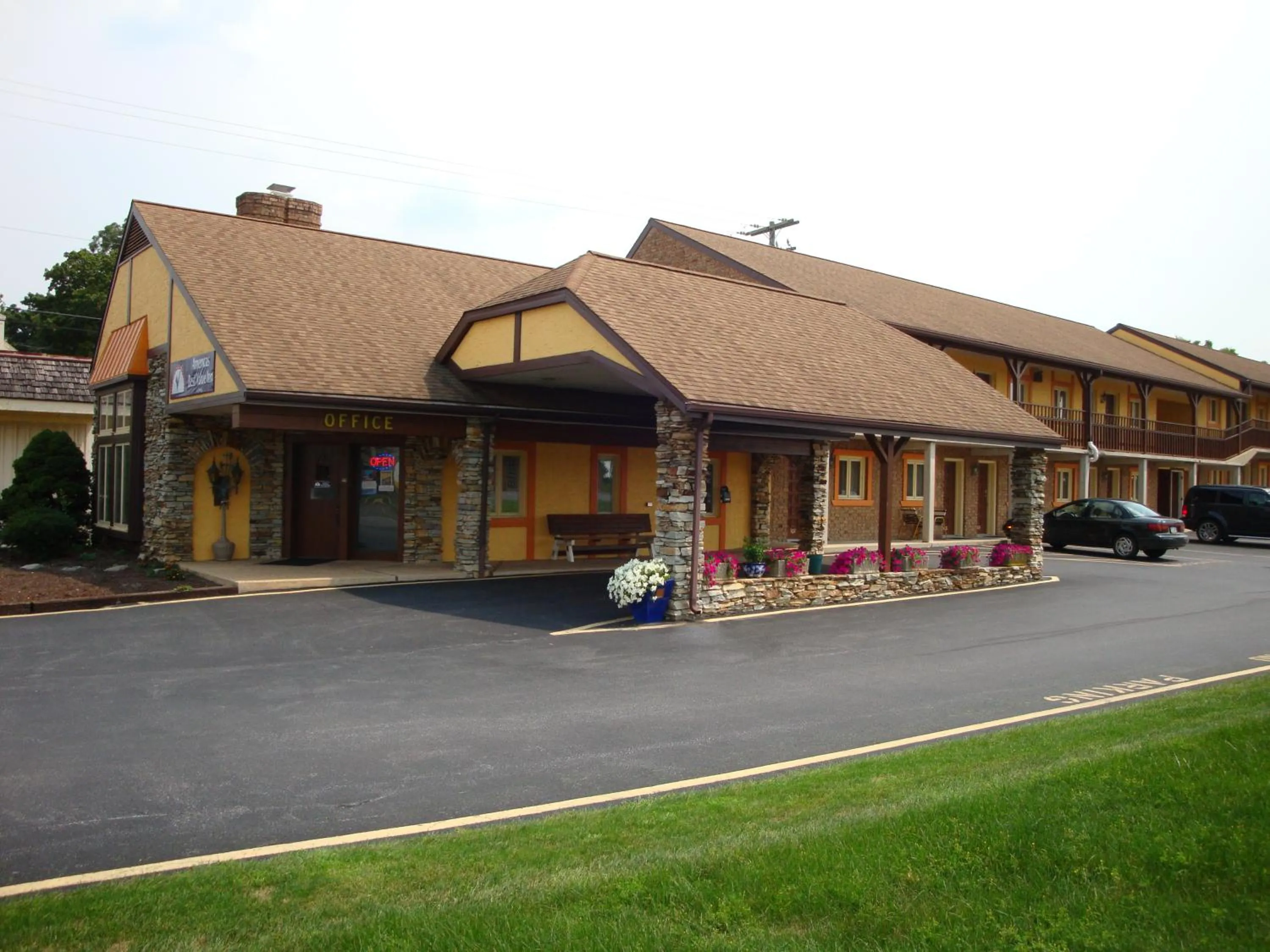 Facade/entrance in Soudersburg Inn & Suites Lancaster
