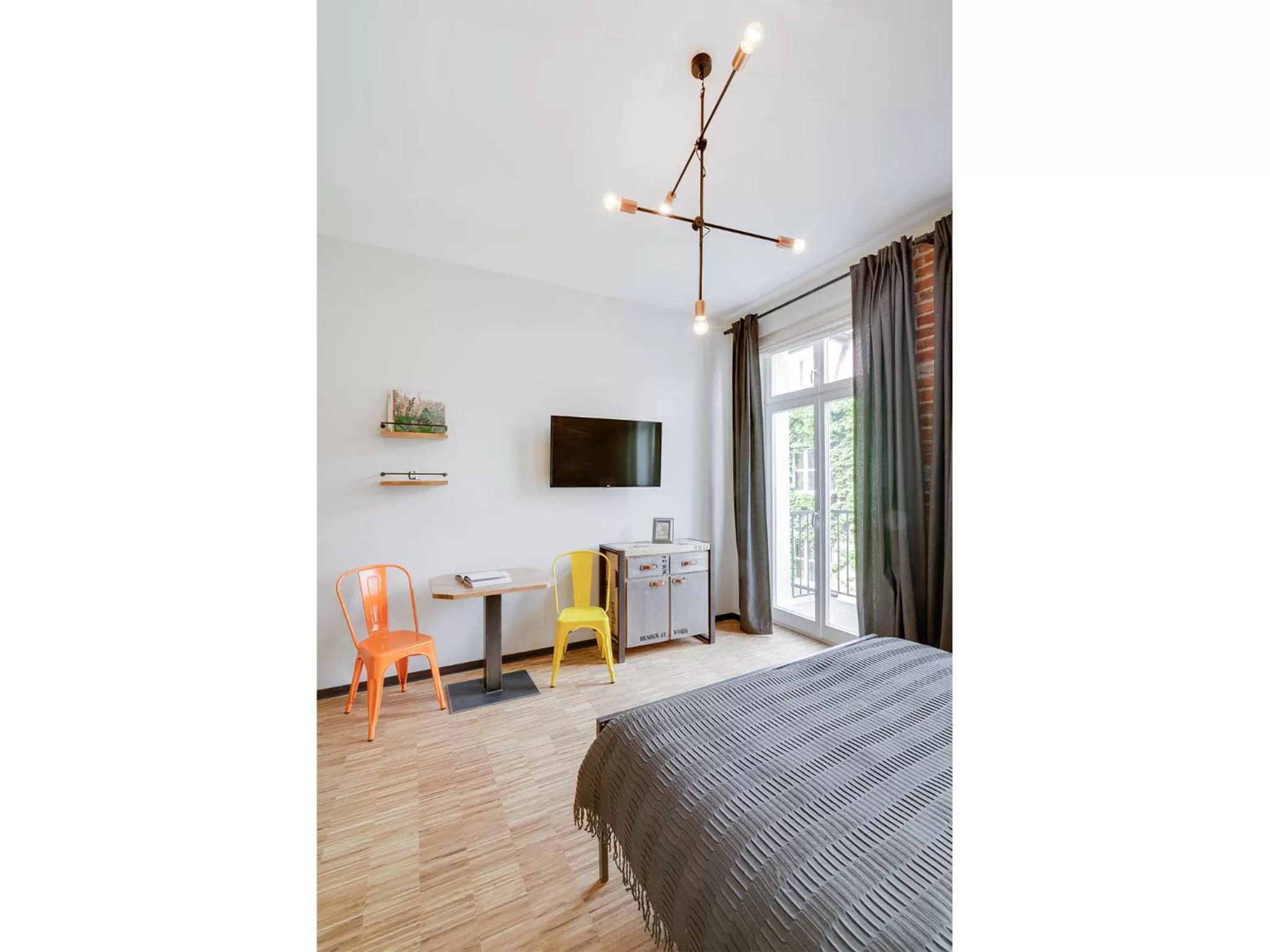 Photo of the whole room in Well Well Aparthotel