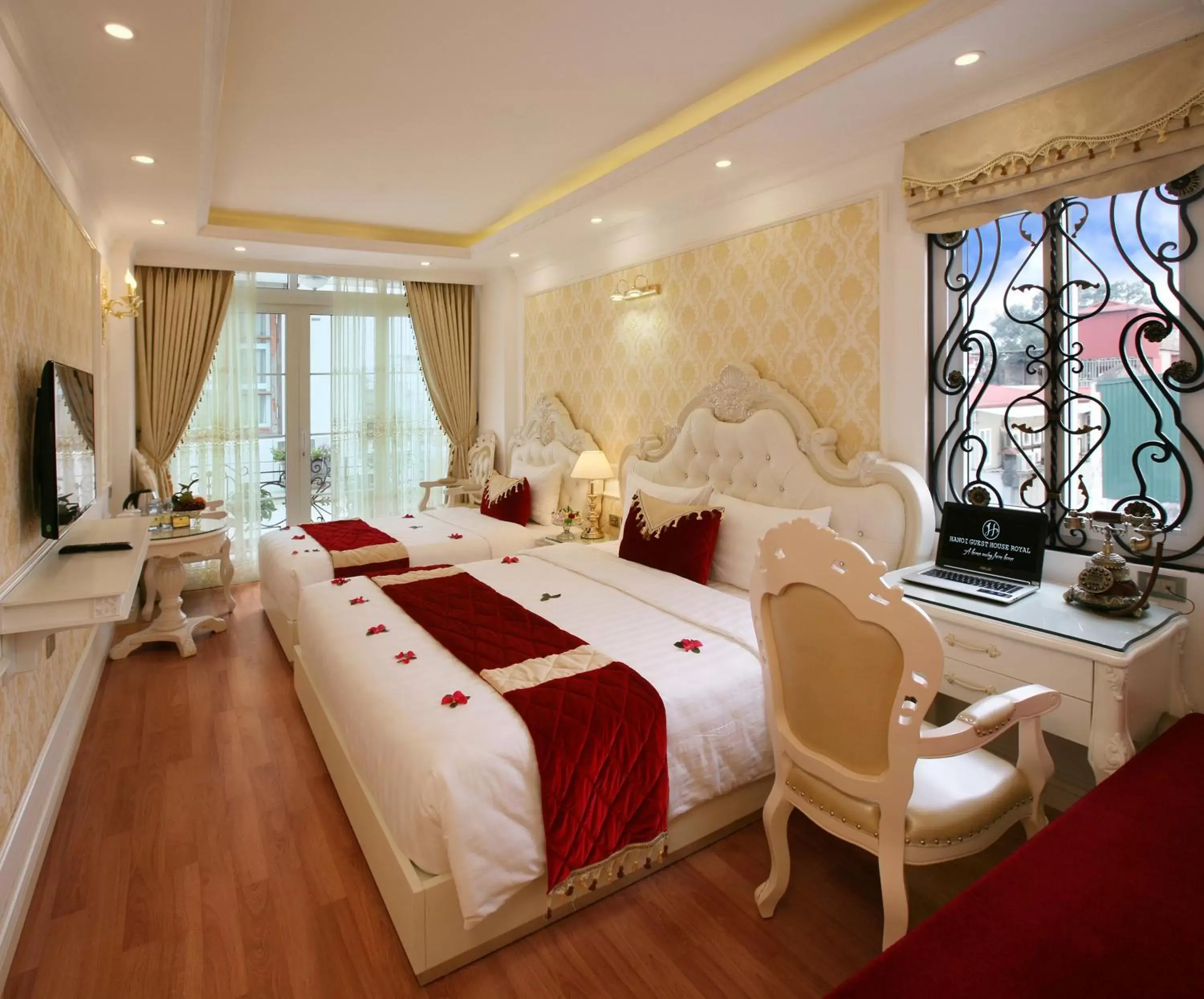 Executive Triple Room in Hanoi Hotel Royal Executive Triple Room in Hanoi Hotel Royal