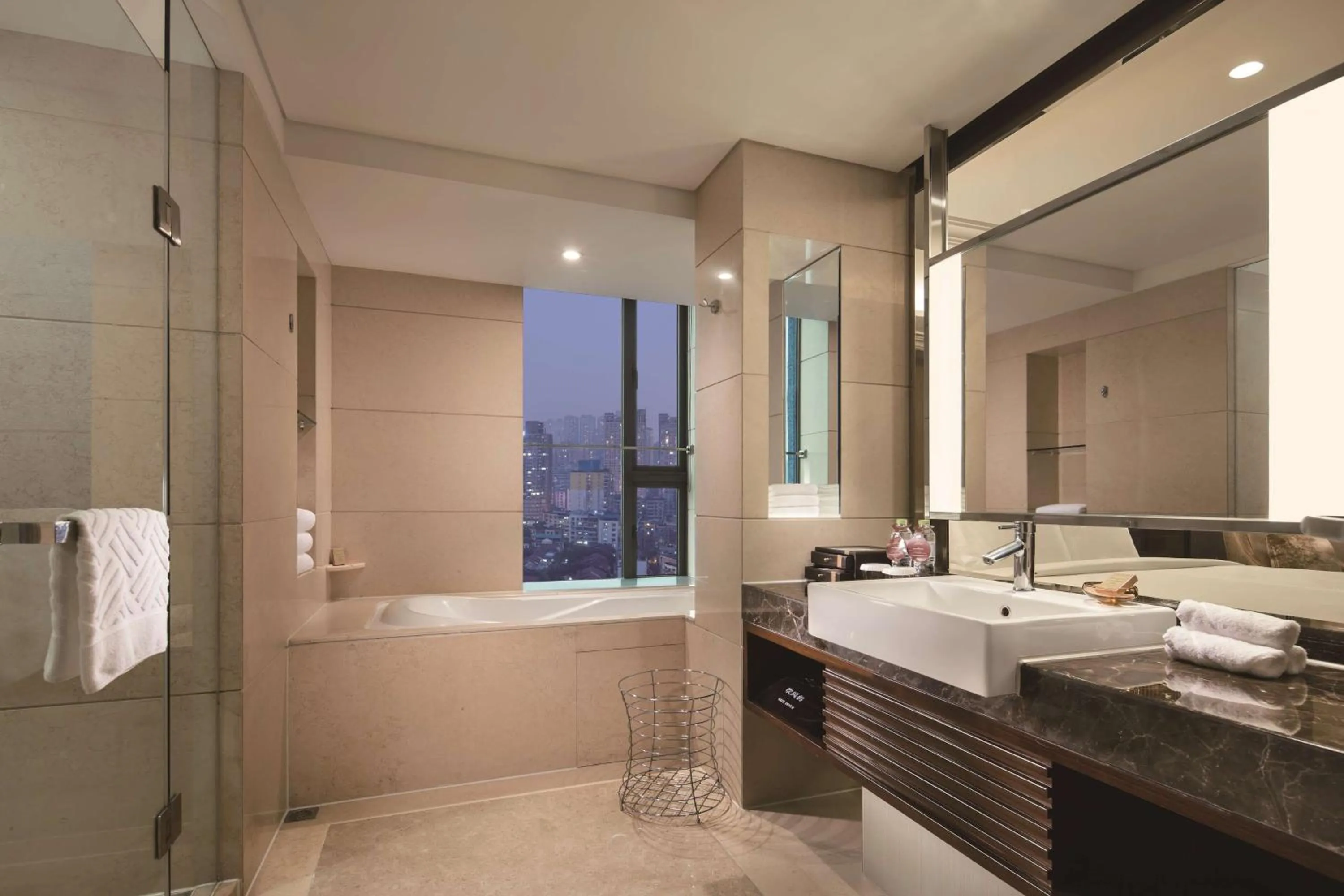Bathroom in DoubleTree by Hilton Chongqing - Guanyinqiao railway station