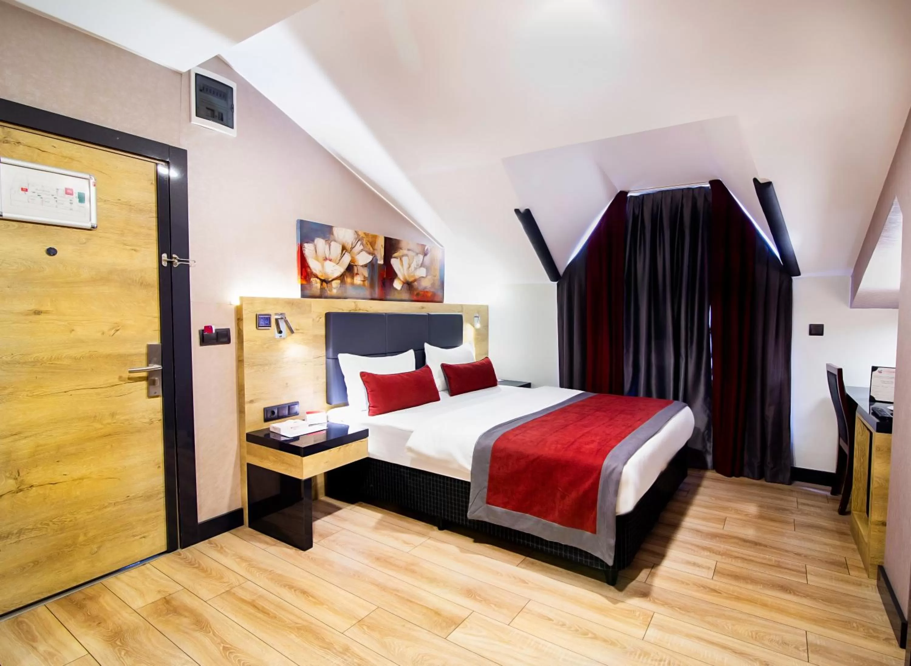 Bed in Ramada Encore by Wyndham Gebze