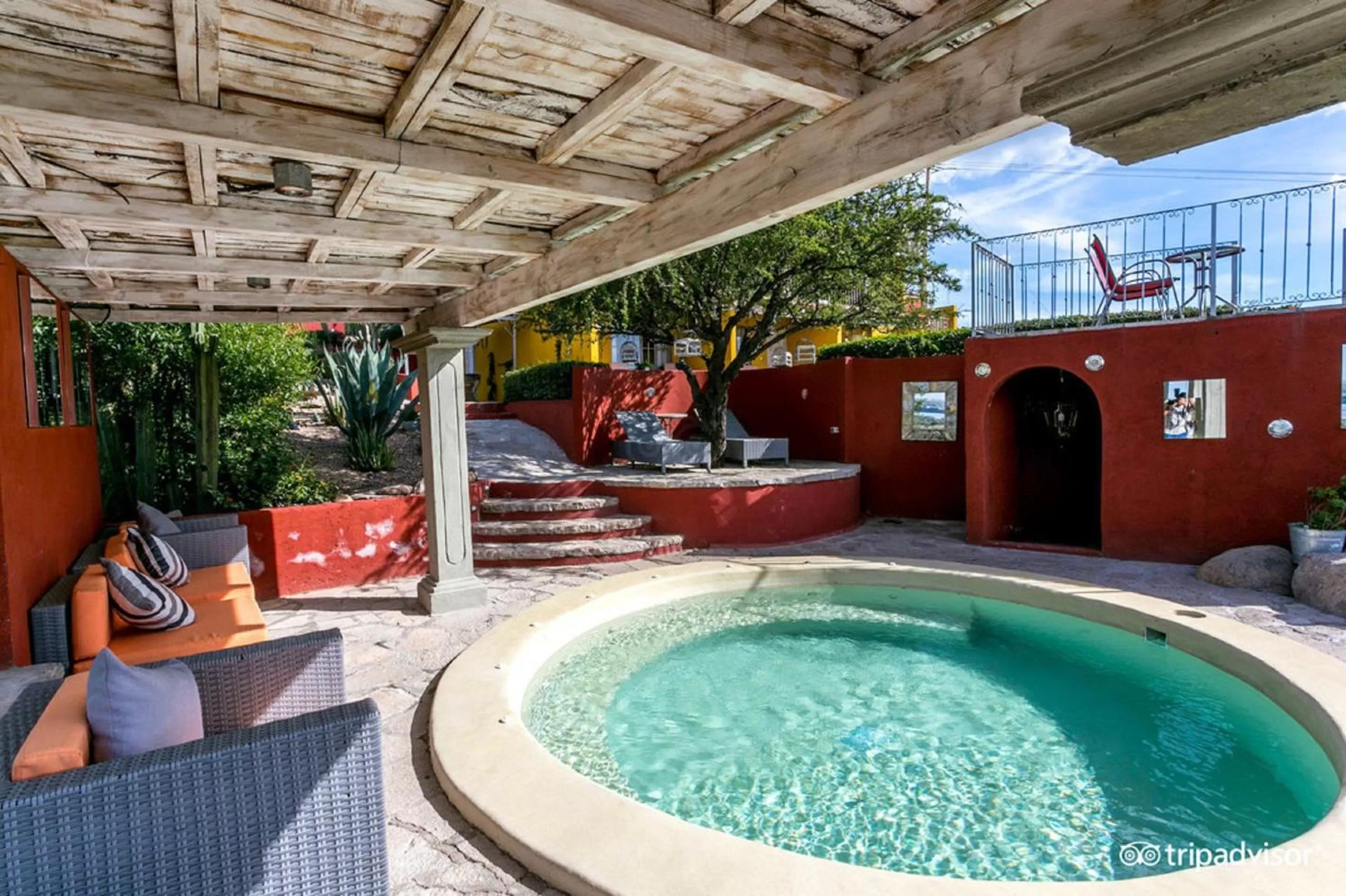 Swimming pool in View Hotel Boutique