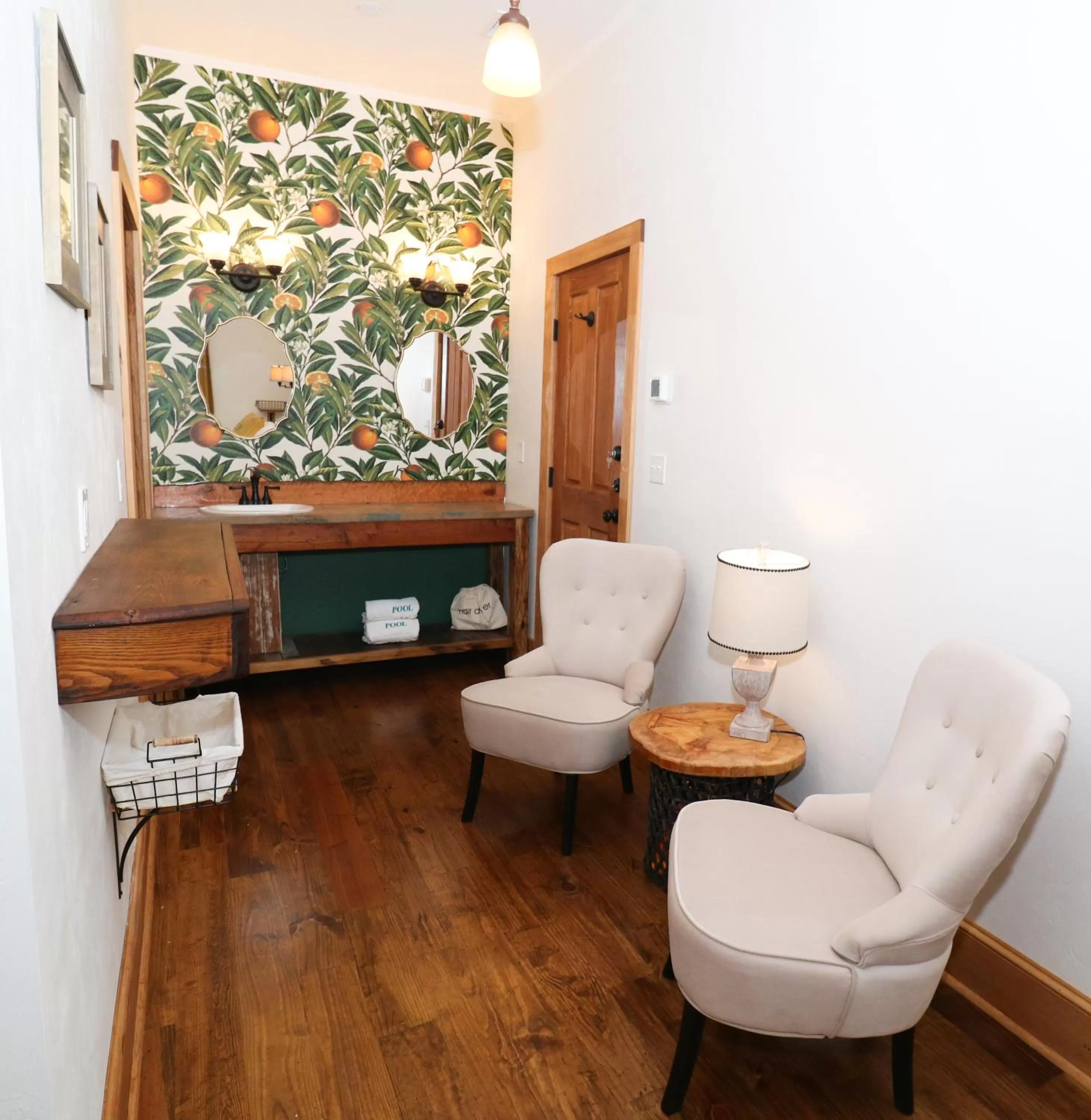 Decorative detail in Sweetwater Branch Inn