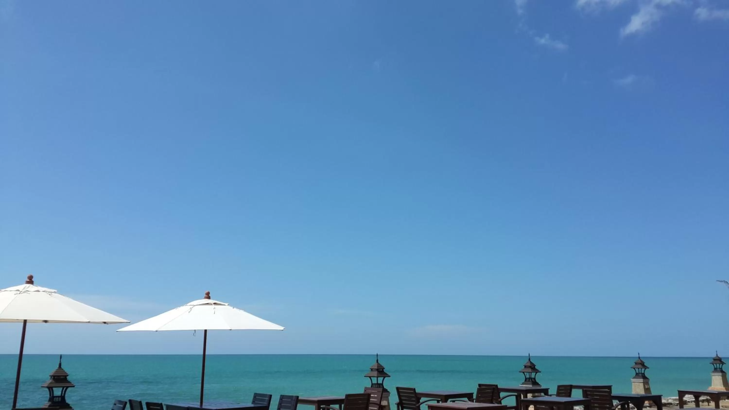 Restaurant/places to eat in Mukdara Beach Villa & Spa Resort