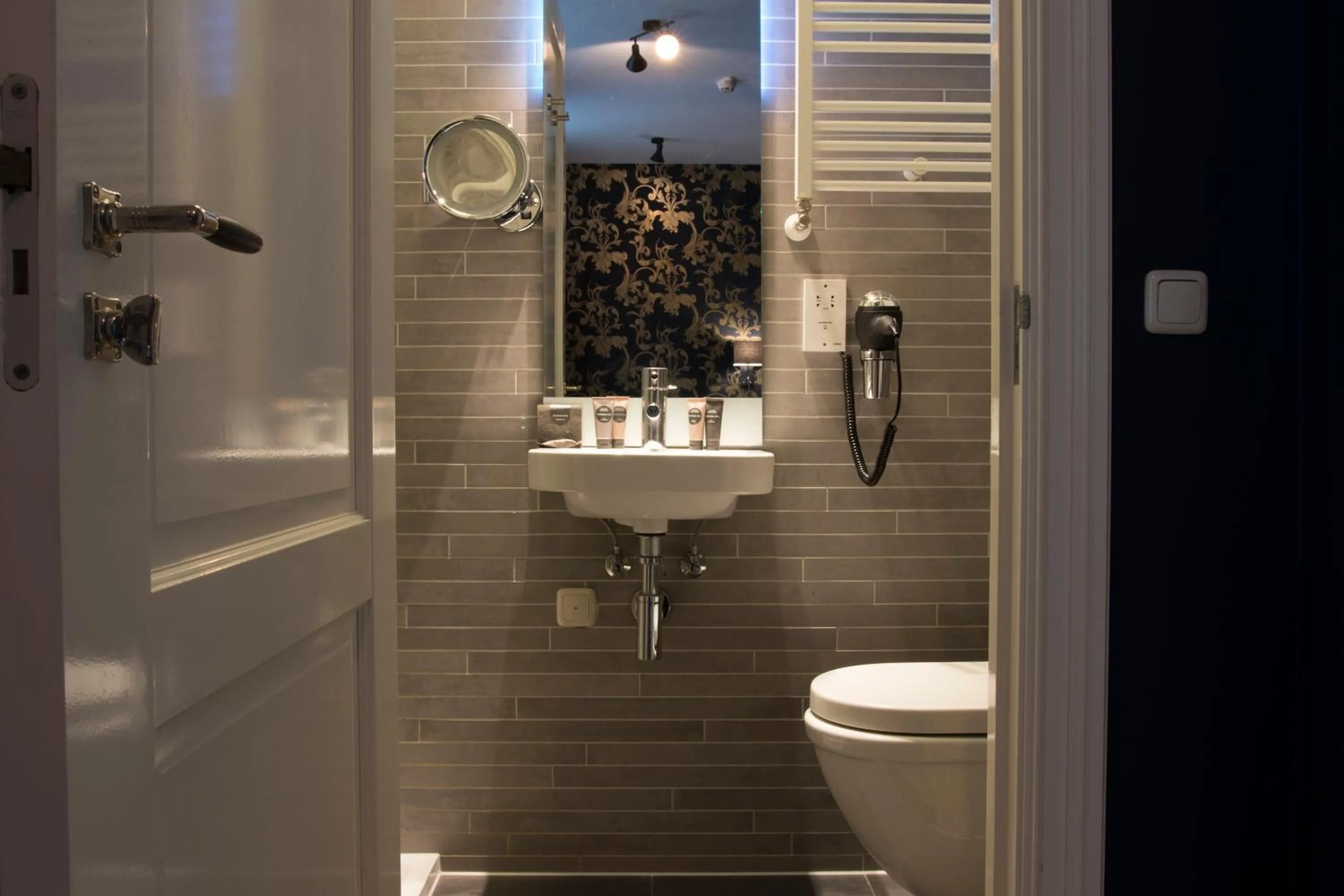 Bathroom in Grand Canal Boutique Hotel