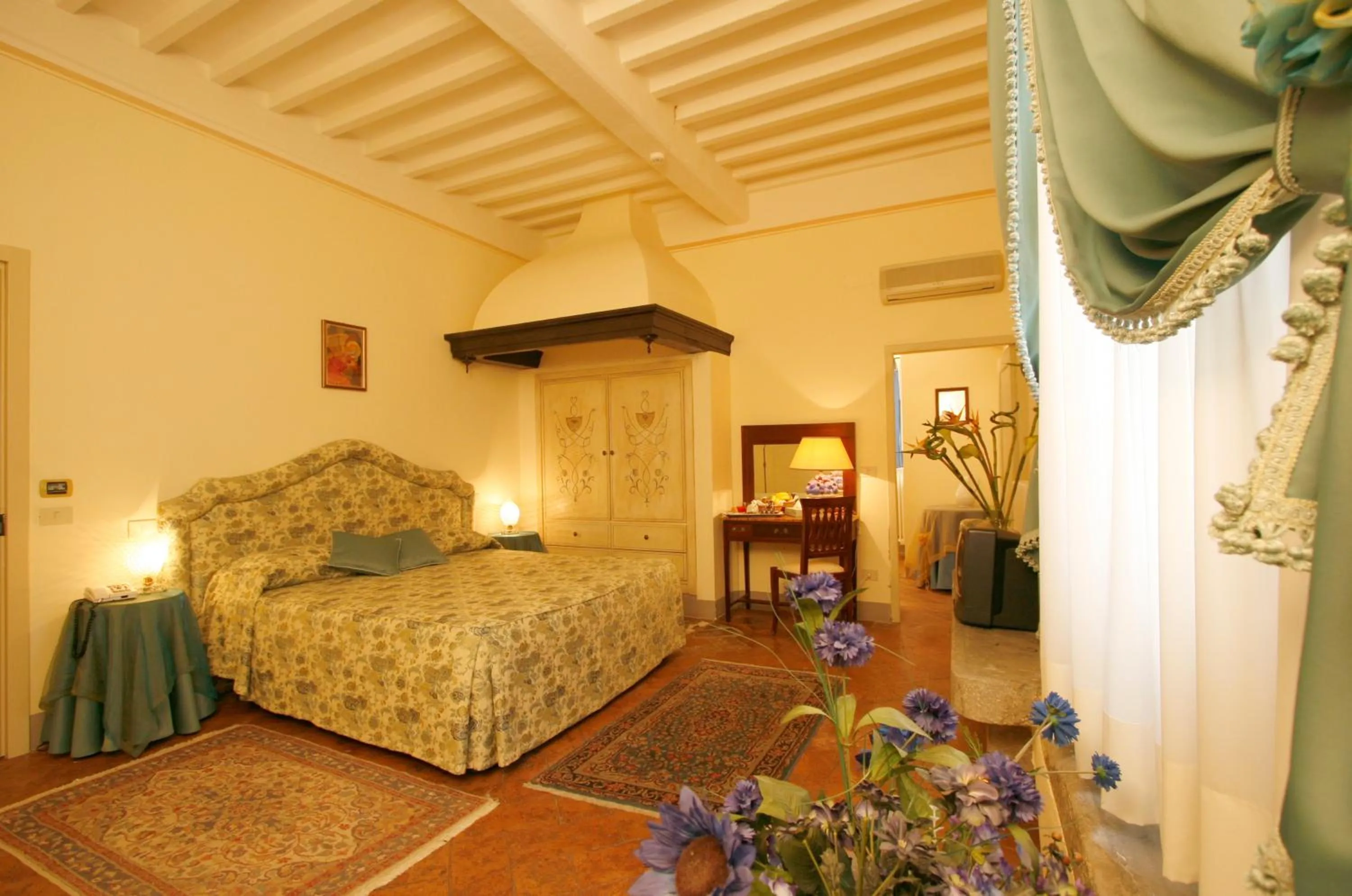 Bedroom, Bed in Hotel San Michele