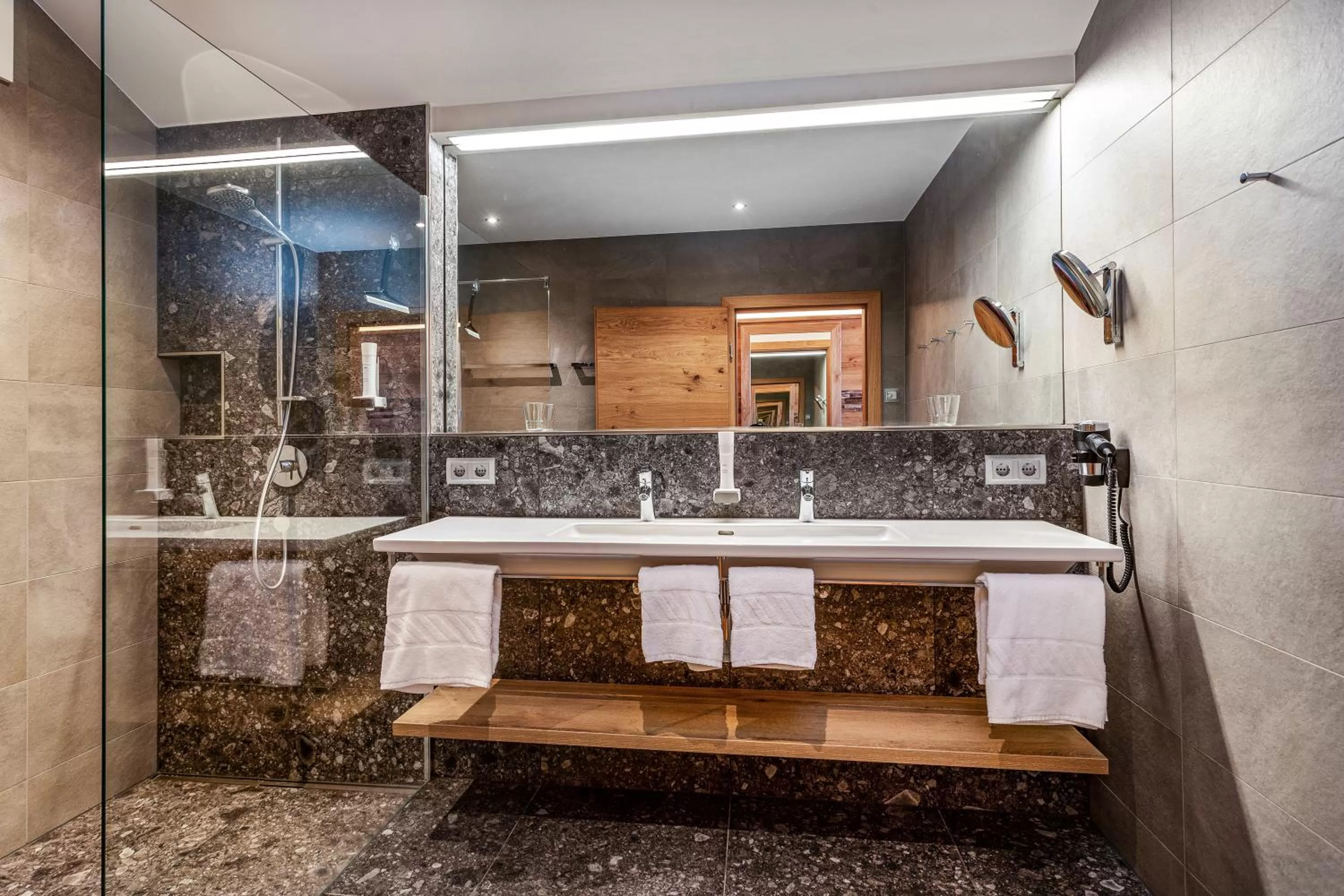 Bathroom in Berghotel Schmittenhöhe