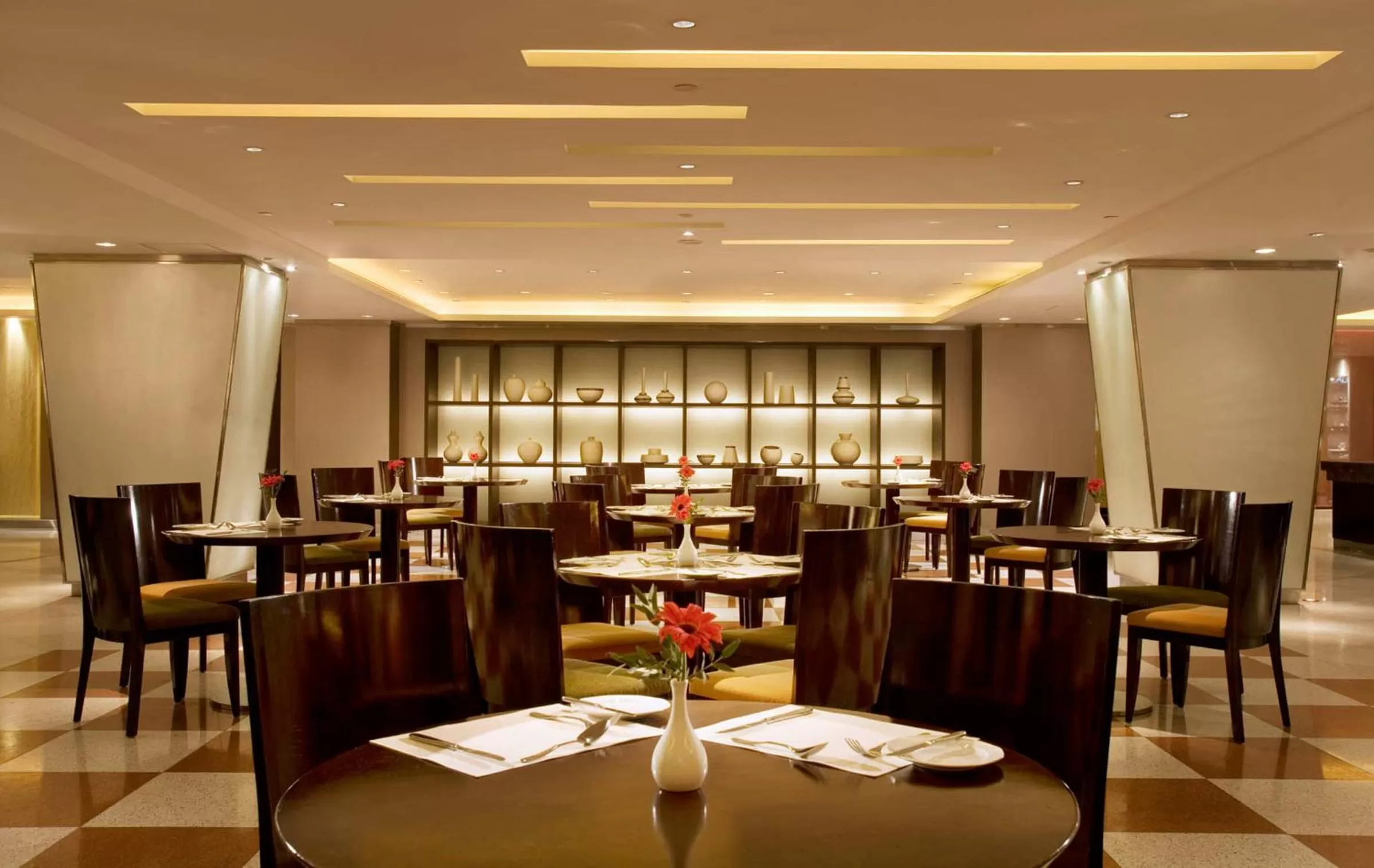 Restaurant/places to eat in Marco Polo Hongkong Hotel