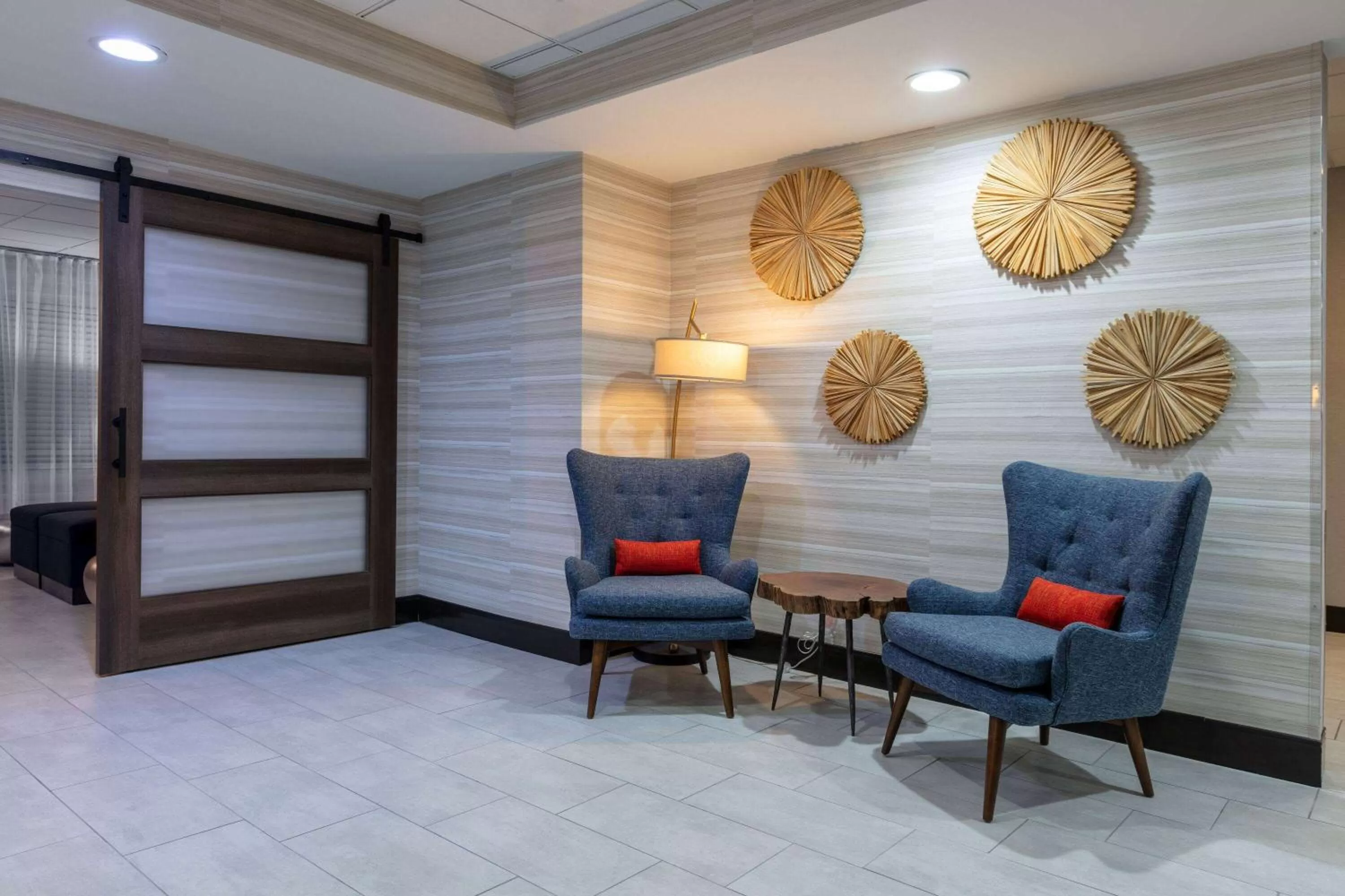 Lobby or reception in Wingate by Wyndham - DFW North